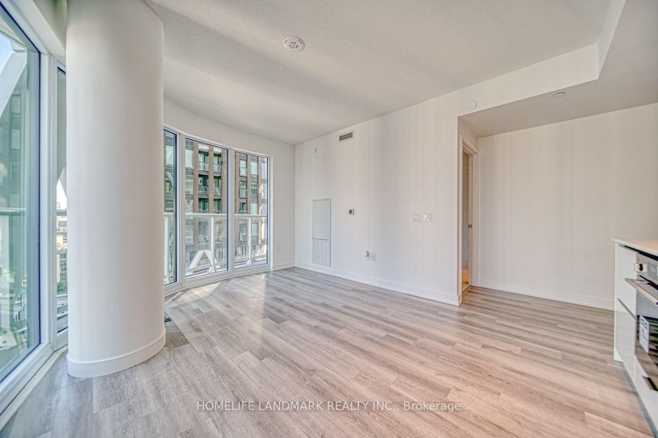 Photo 6 of Unit 1919, 230 Simcoe Street, Toronto, Kensington-Chinatown — HOMEH