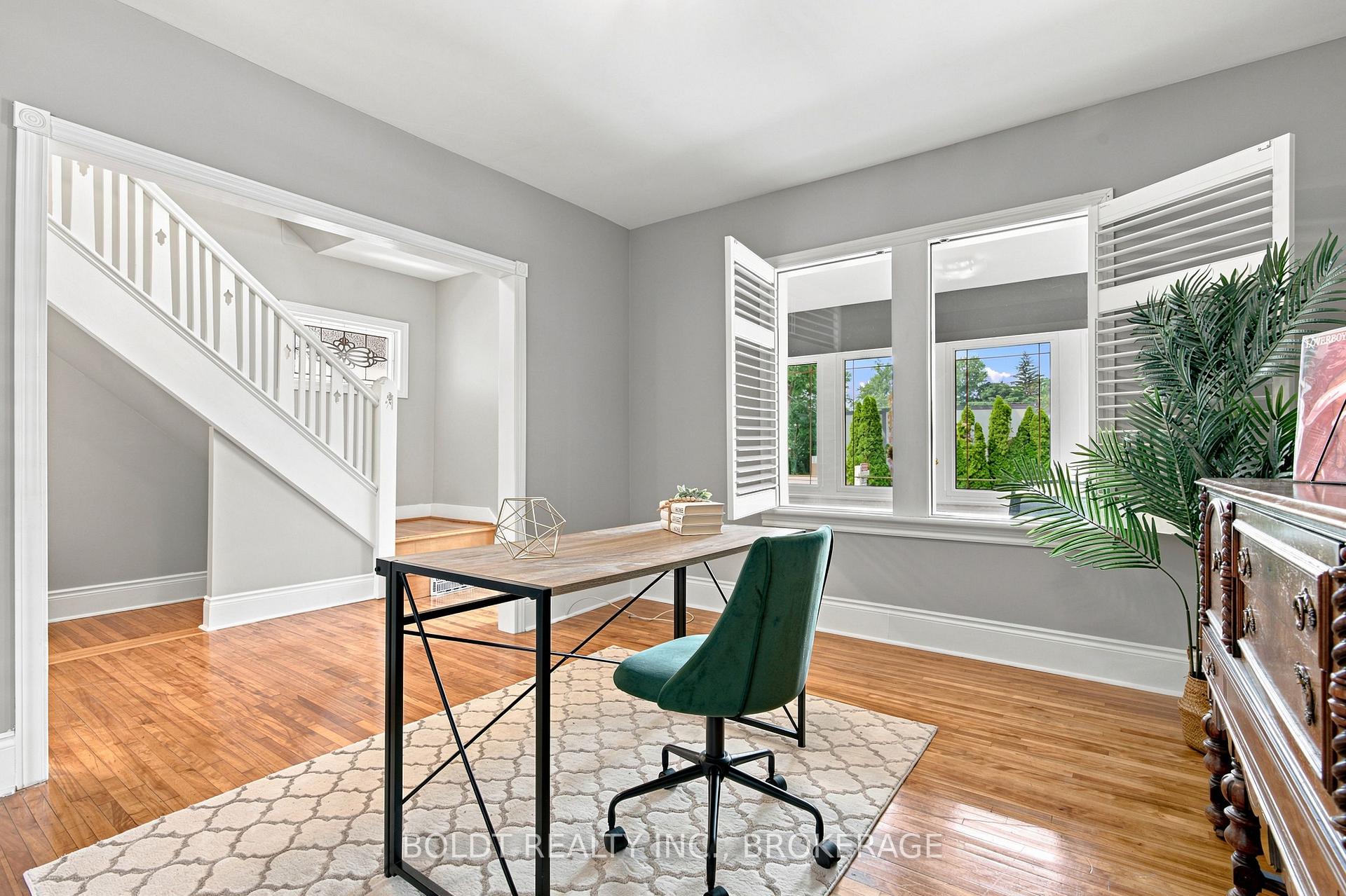 Photo 10 of 42 Thomas Street, St. Catharines, Downtown — HOMEH