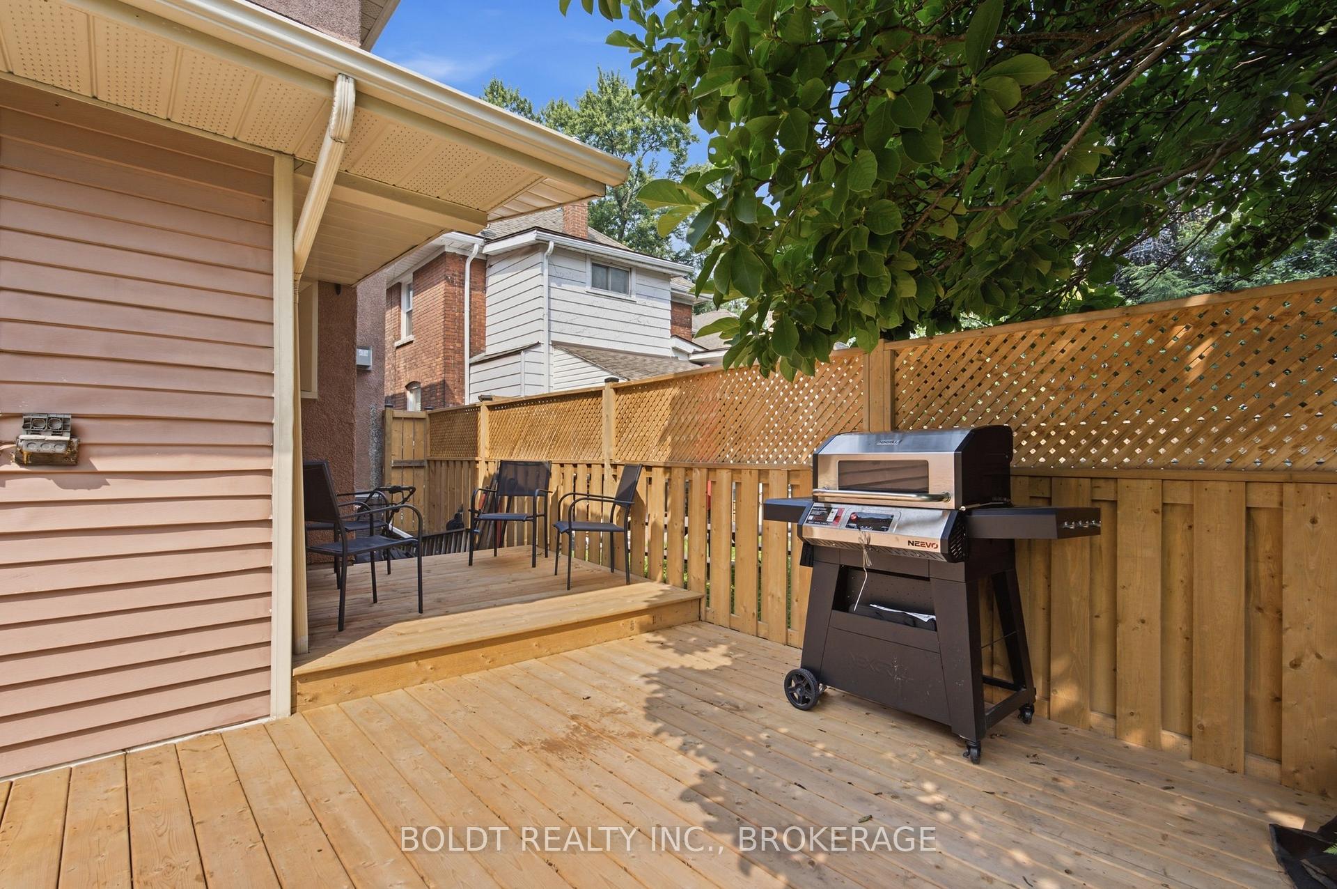Photo 31 of 42 Thomas Street, St. Catharines, Downtown — HOMEH