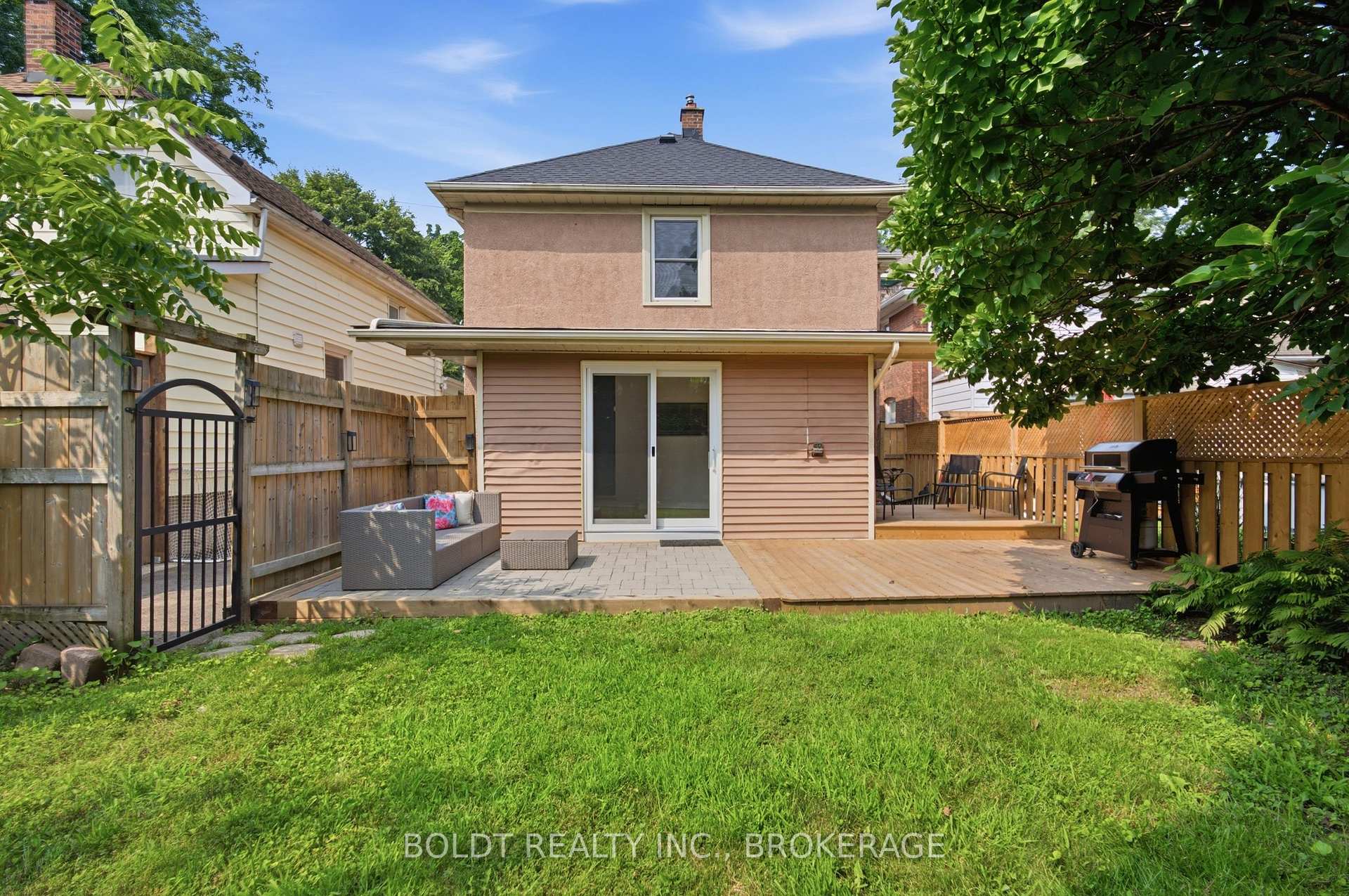 Photo 34 of 42 Thomas Street, St. Catharines, Downtown — HOMEH