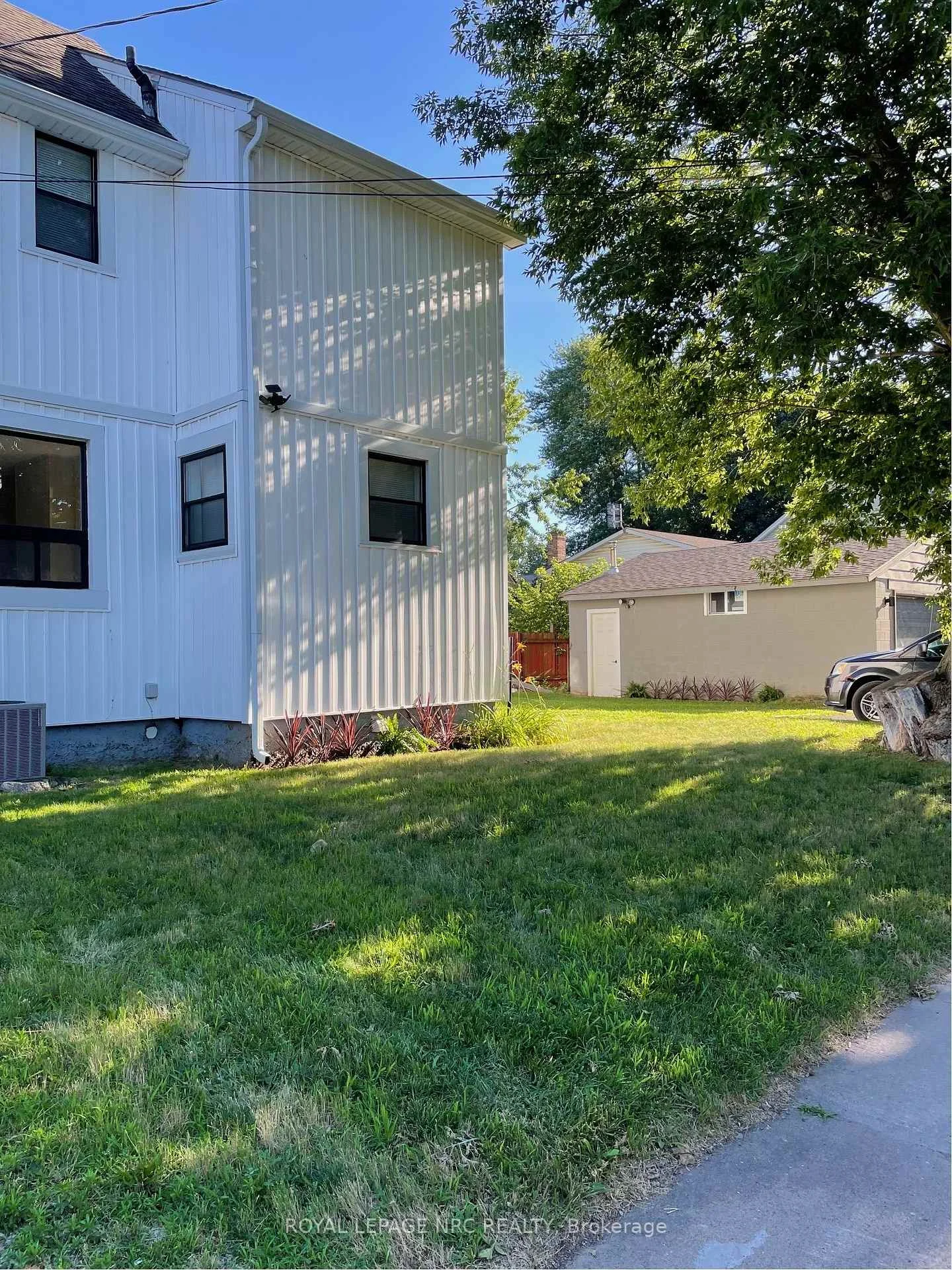 Photo 22 of 5751 Leonard Avenue, Niagara Falls, Hospital — HOMEH