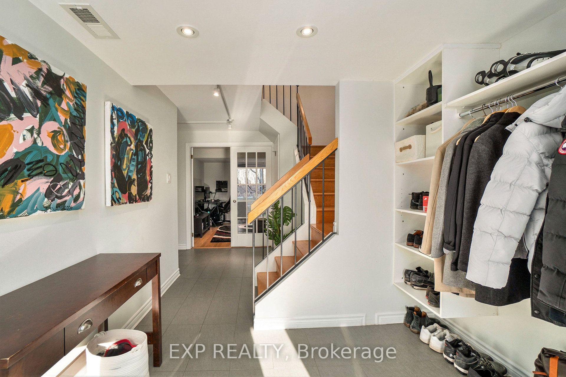 Photo 3 of 6667 Bilberry Drive, Ottawa, Convent Glen North — HOMEH