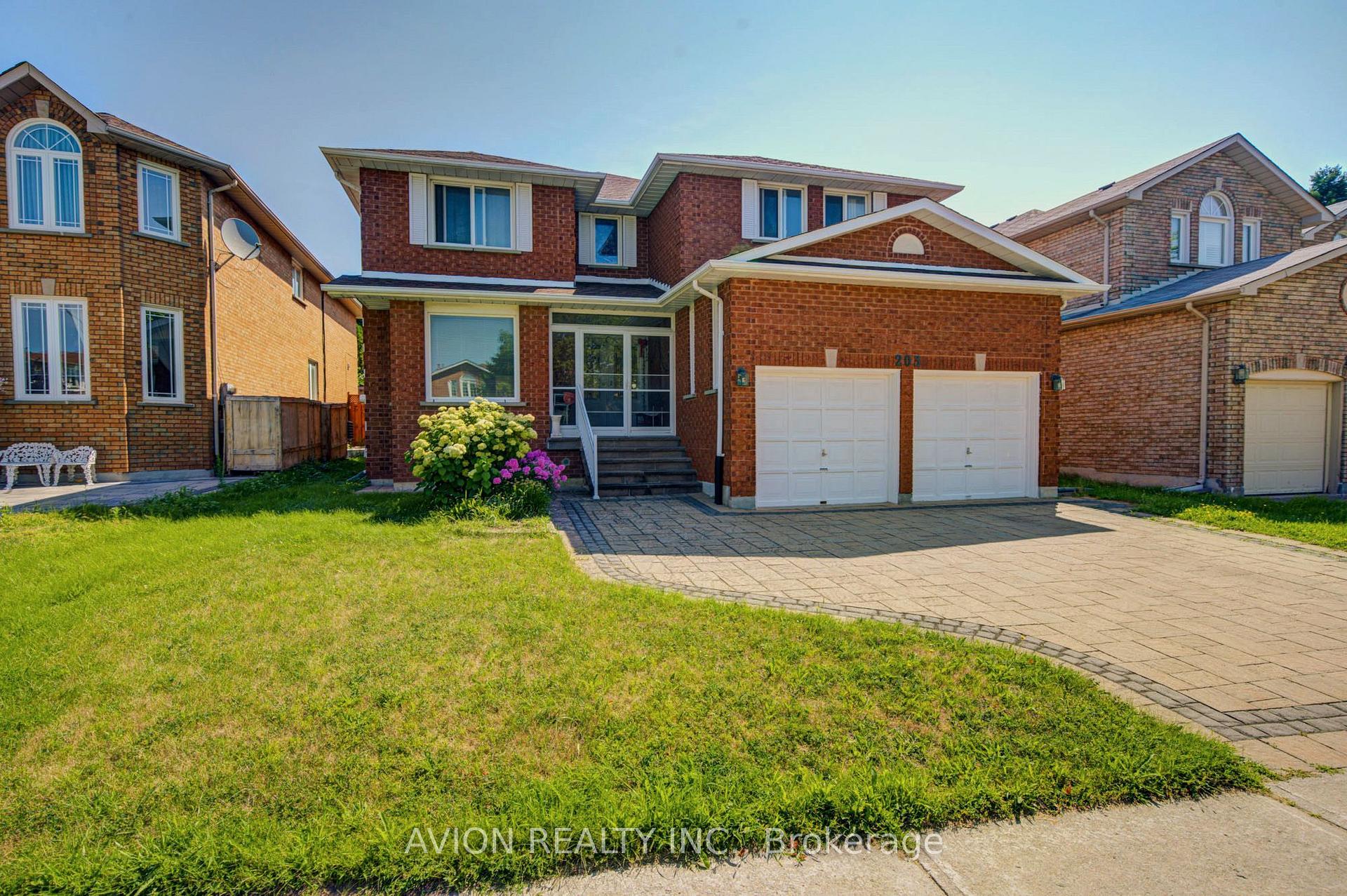 Photo 2 of 203 Valleymede Drive, Richmond Hill, Doncrest — HOMEH