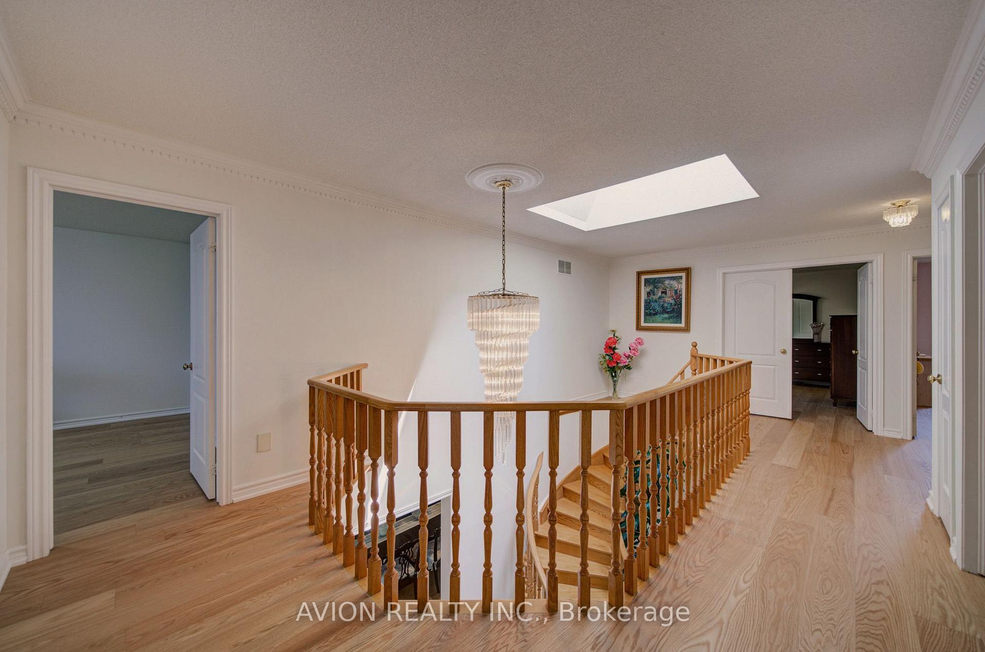 Photo 27 of 203 Valleymede Drive, Richmond Hill, Doncrest — HOMEH