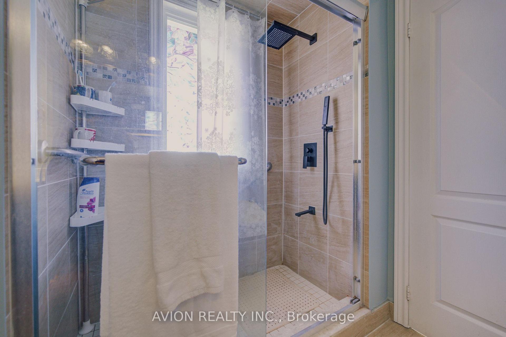 Photo 41 of 203 Valleymede Drive, Richmond Hill, Doncrest — HOMEH