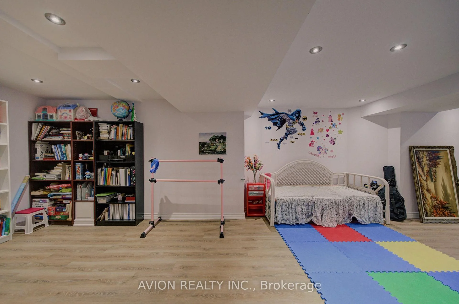 Photo 44 of 203 Valleymede Drive, Richmond Hill, Doncrest — HOMEH