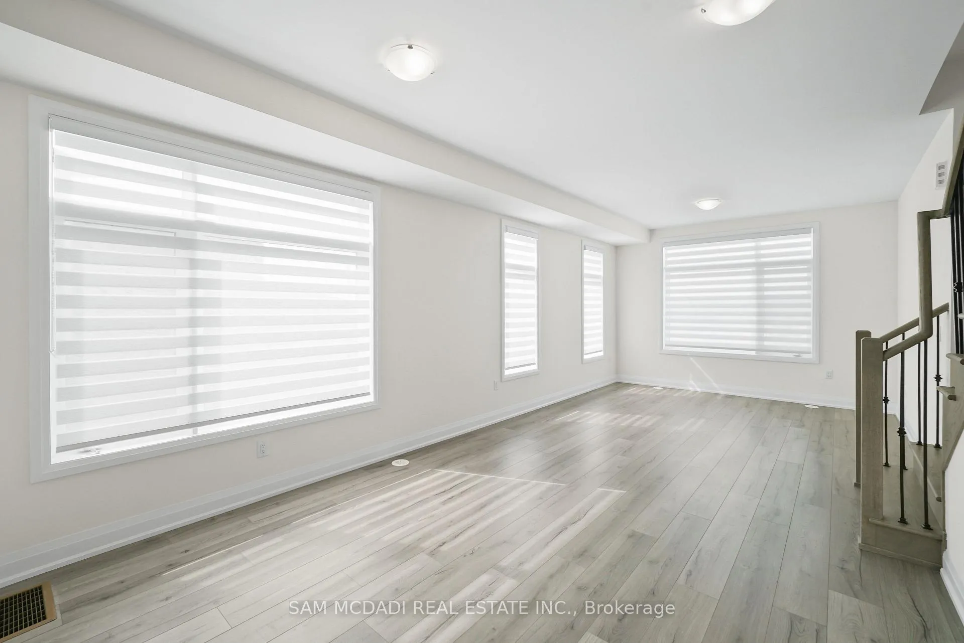 Photo 10 of Unit 601, 1695 Dersan Street, Pickering, Duffin Heights — HOMEH