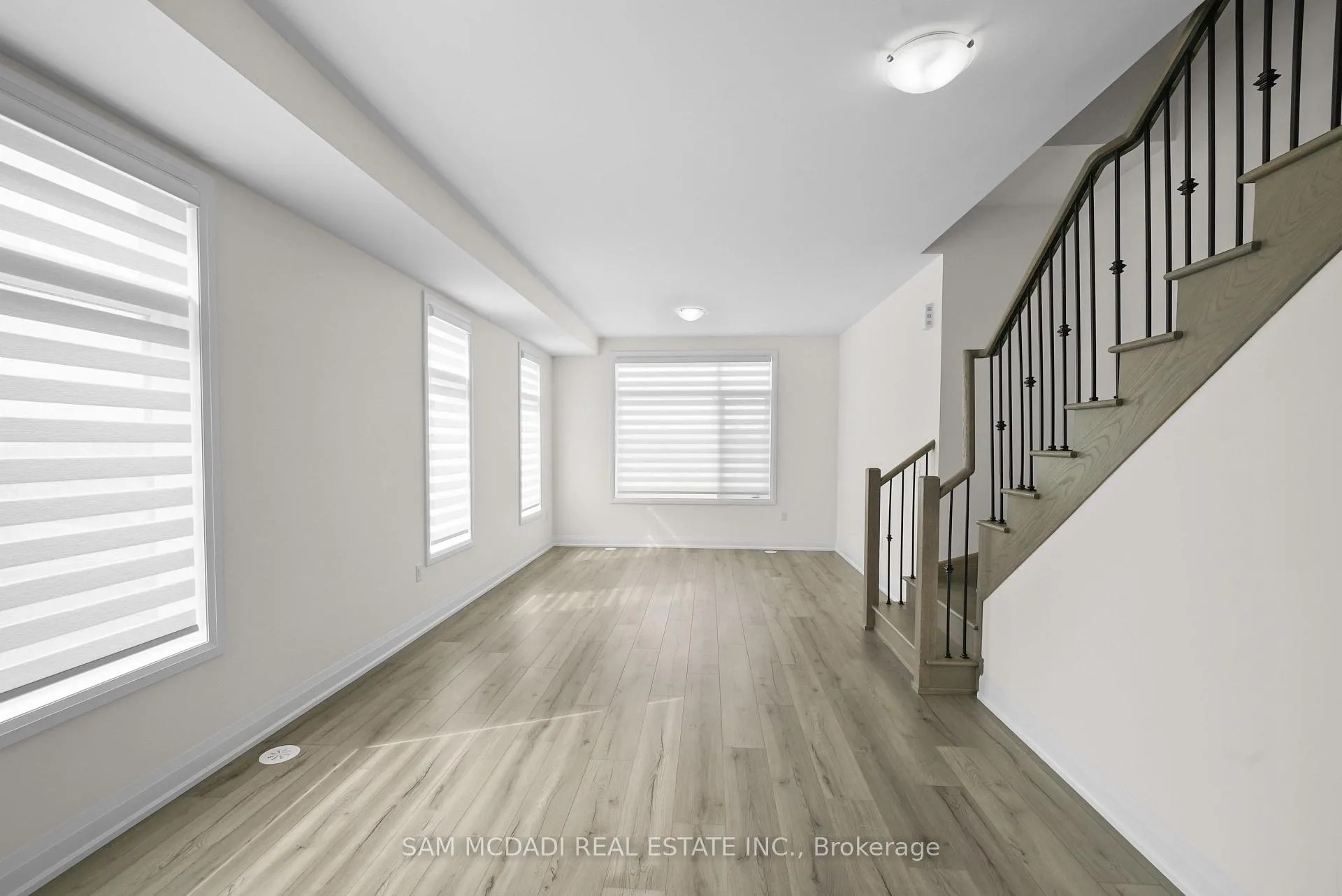 Photo 11 of Unit 601, 1695 Dersan Street, Pickering, Duffin Heights — HOMEH