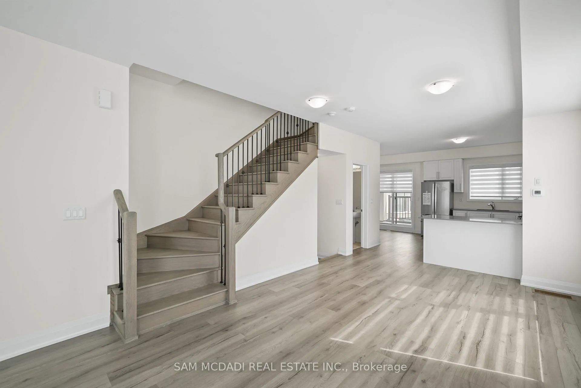 Photo 13 of Unit 601, 1695 Dersan Street, Pickering, Duffin Heights — HOMEH