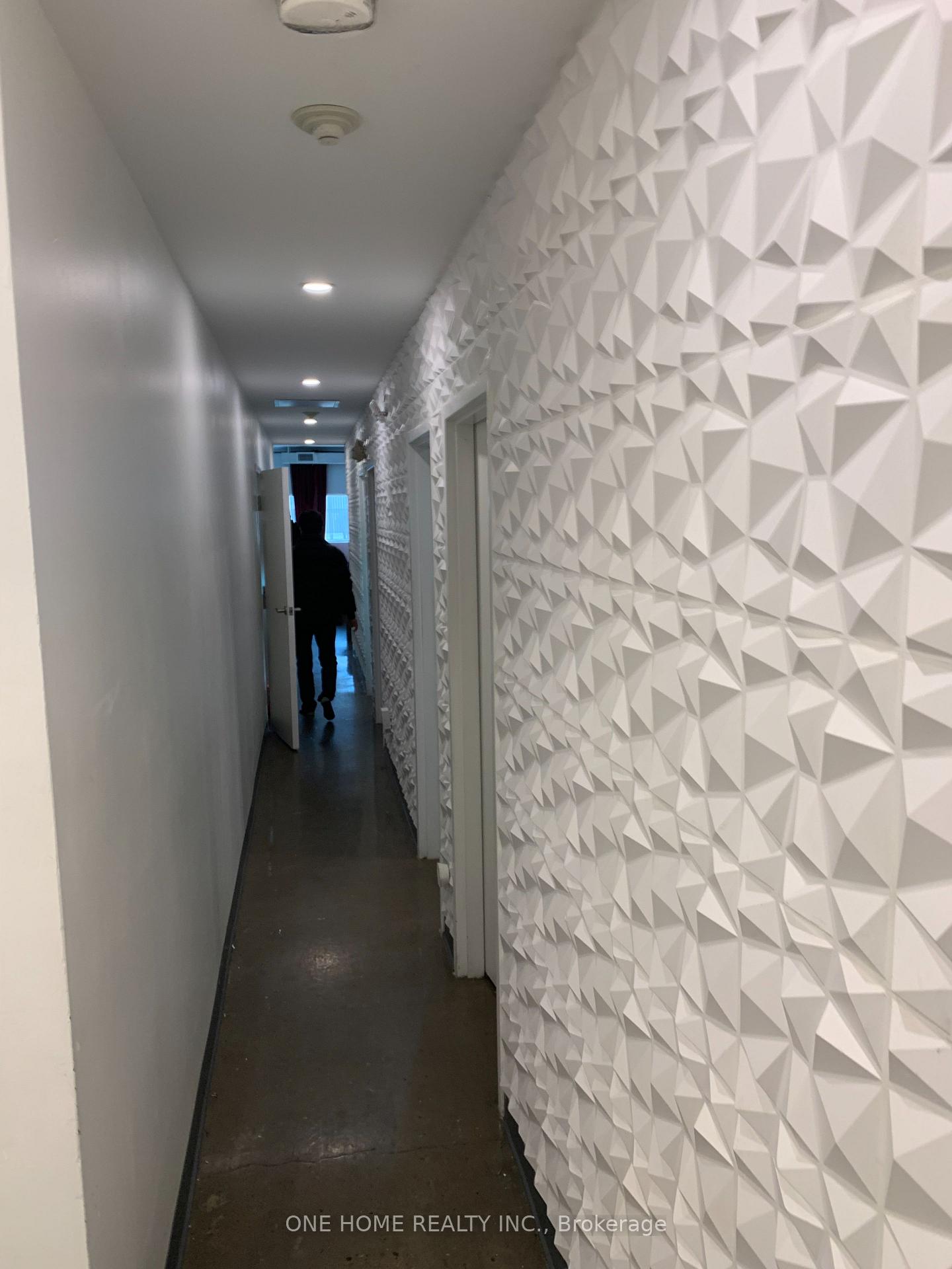 Photo 2 of Unit 202, 405 Dundas Street W, Toronto, Kensington-Chinatown — HOMEH