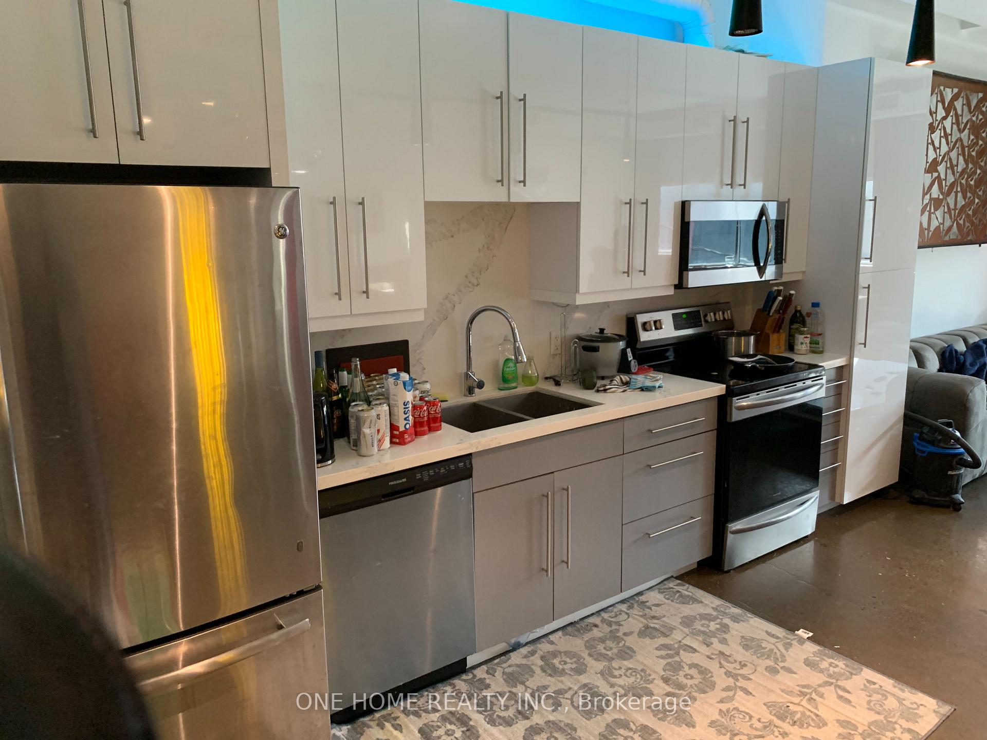 Photo 6 of Unit 202, 405 Dundas Street W, Toronto, Kensington-Chinatown — HOMEH