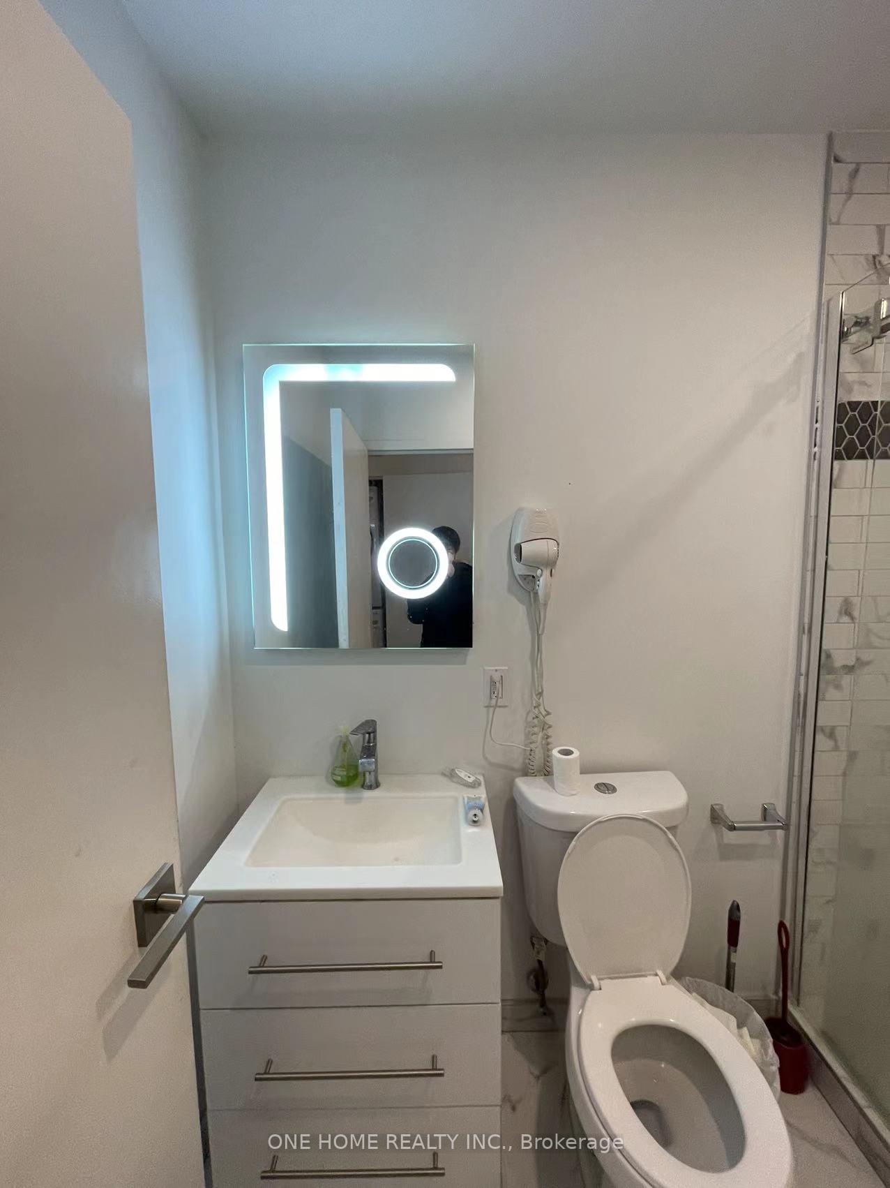 Photo 11 of Unit 202, 405 Dundas Street W, Toronto, Kensington-Chinatown — HOMEH