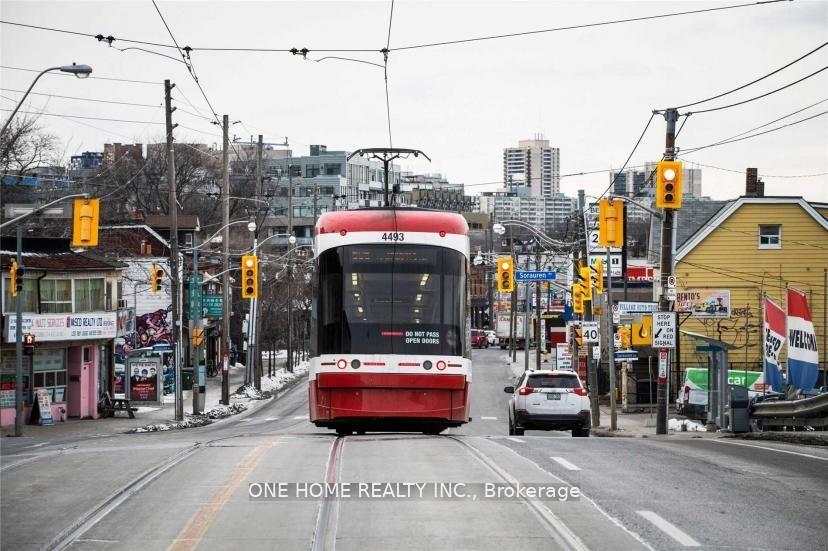 Photo 14 of Unit 202, 405 Dundas Street W, Toronto, Kensington-Chinatown — HOMEH