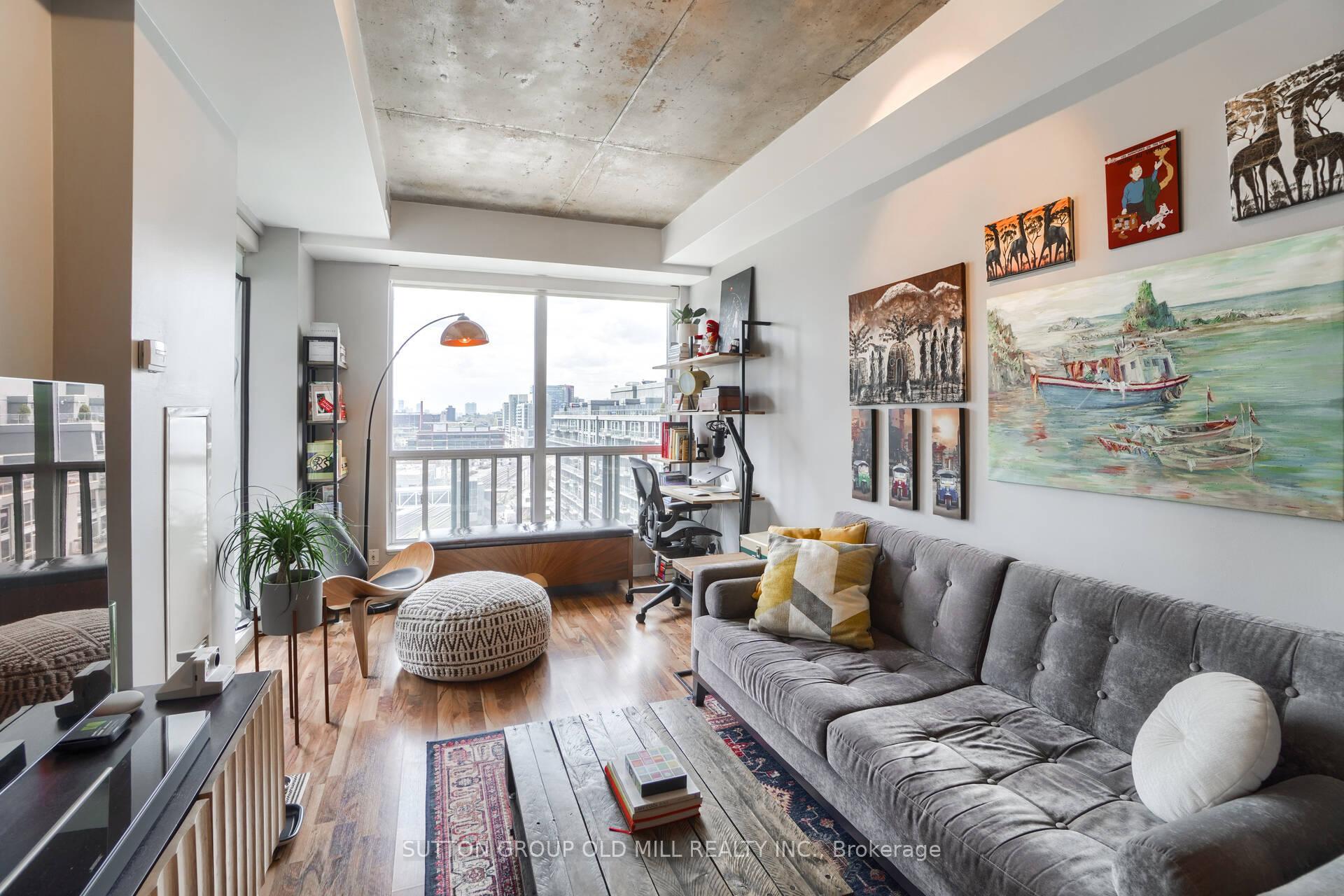 Photo 4 of Unit 1124, 1 Shaw Street, Toronto, Niagara — HOMEH