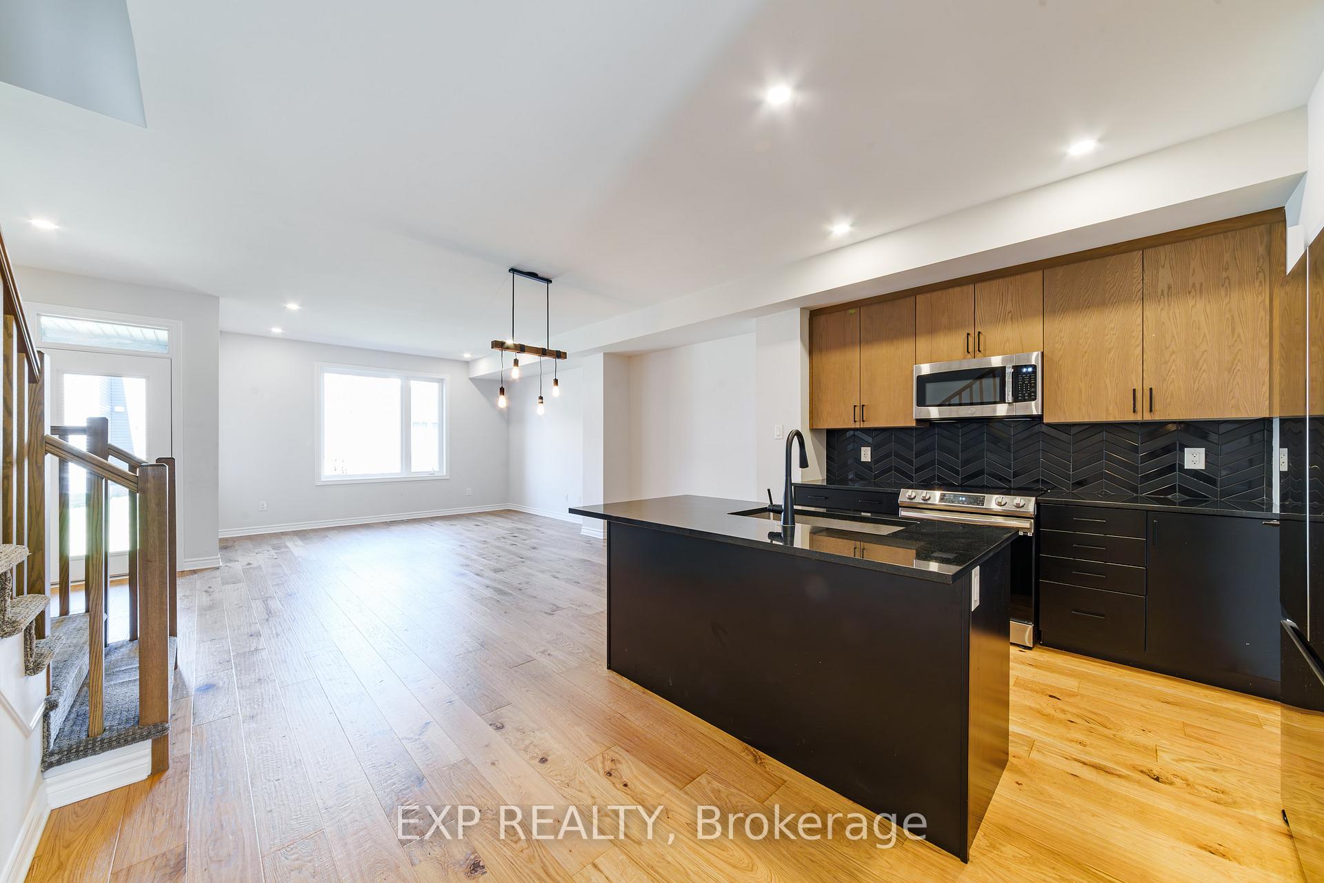 Photo 6 of 120 Patchell Place, North Grenville, North Grenville Twp (Kemptville South) — HOMEH
