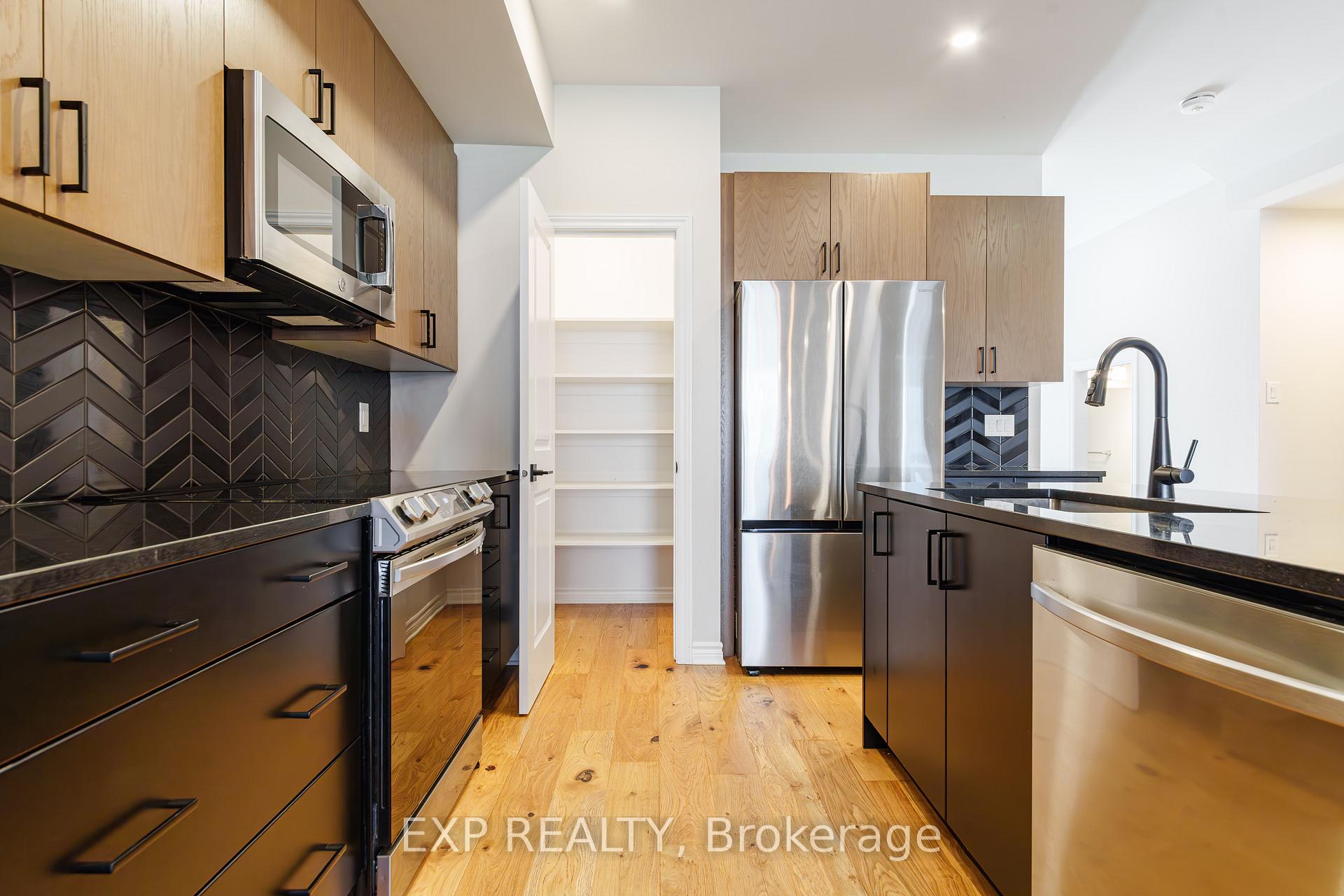 Photo 8 of 120 Patchell Place, North Grenville, North Grenville Twp (Kemptville South) — HOMEH