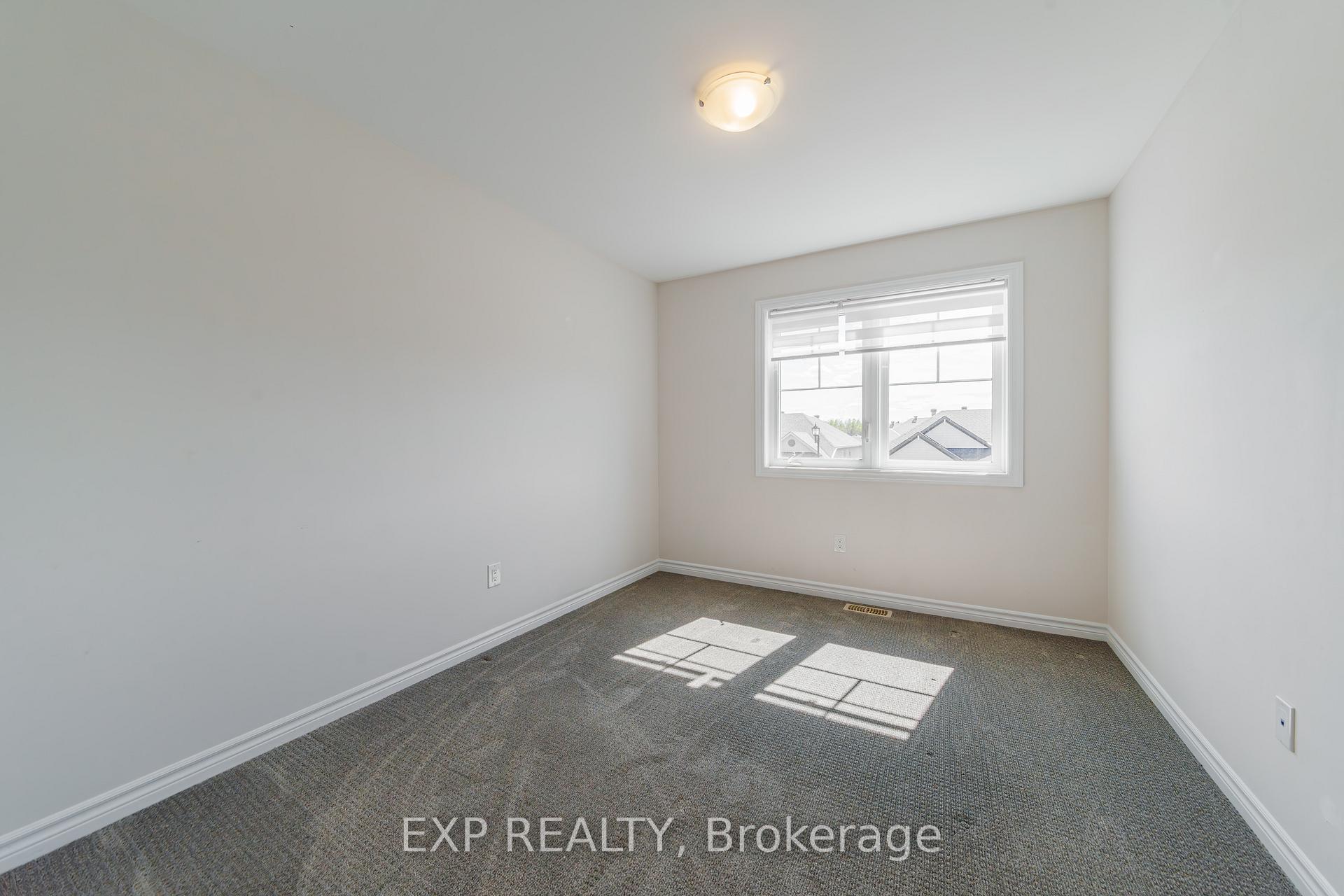 Photo 17 of 120 Patchell Place, North Grenville, North Grenville Twp (Kemptville South) — HOMEH
