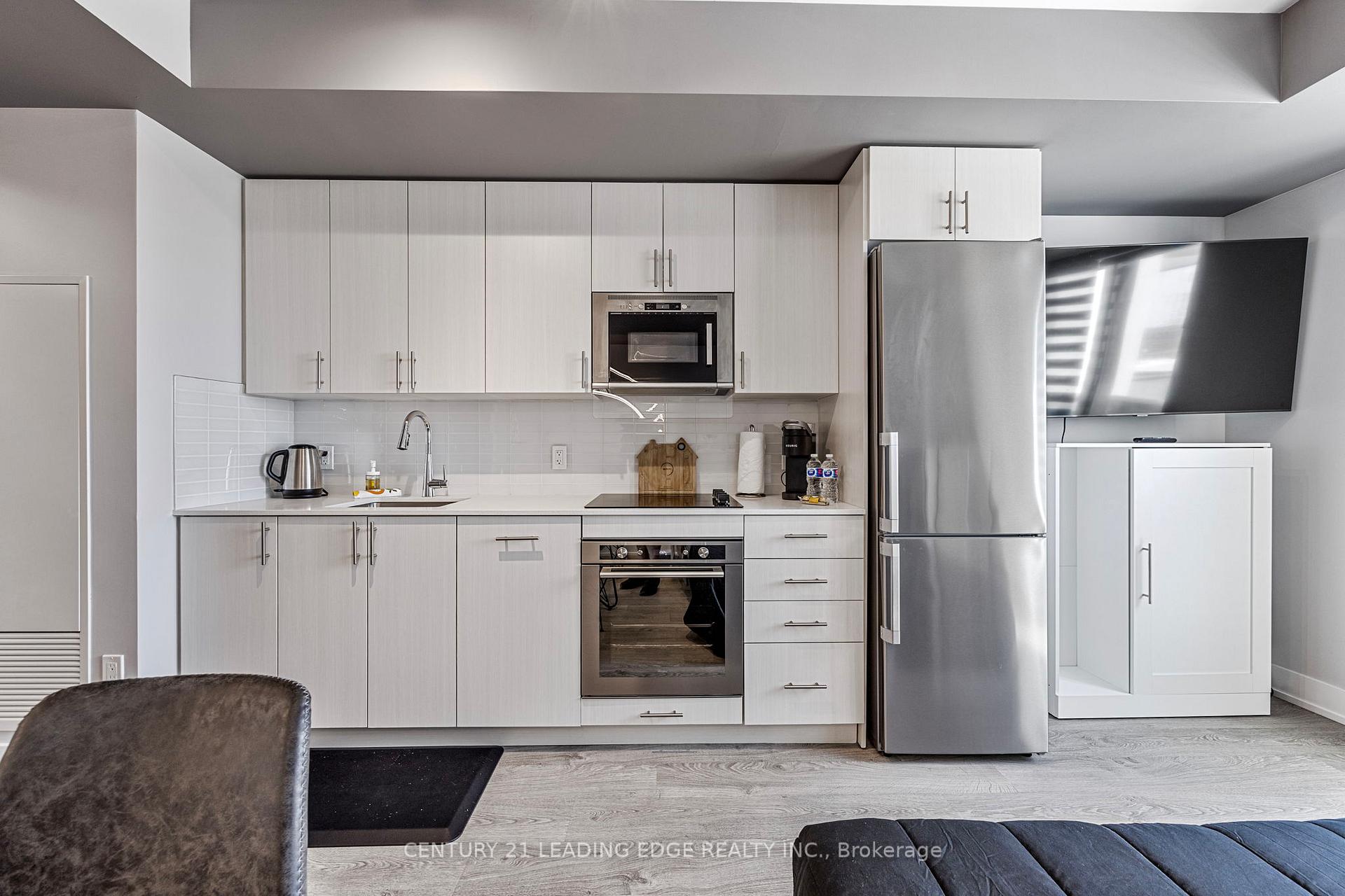 Photo 3 of Unit 819, 2550 Simcoe Street N, Oshawa, Windfields — HOMEH