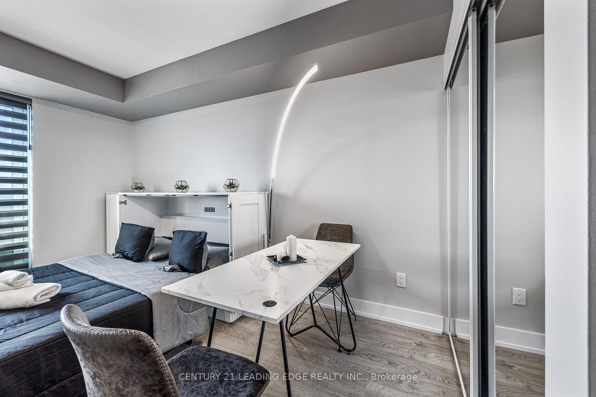 Photo 5 of Unit 819, 2550 Simcoe Street N, Oshawa, Windfields — HOMEH