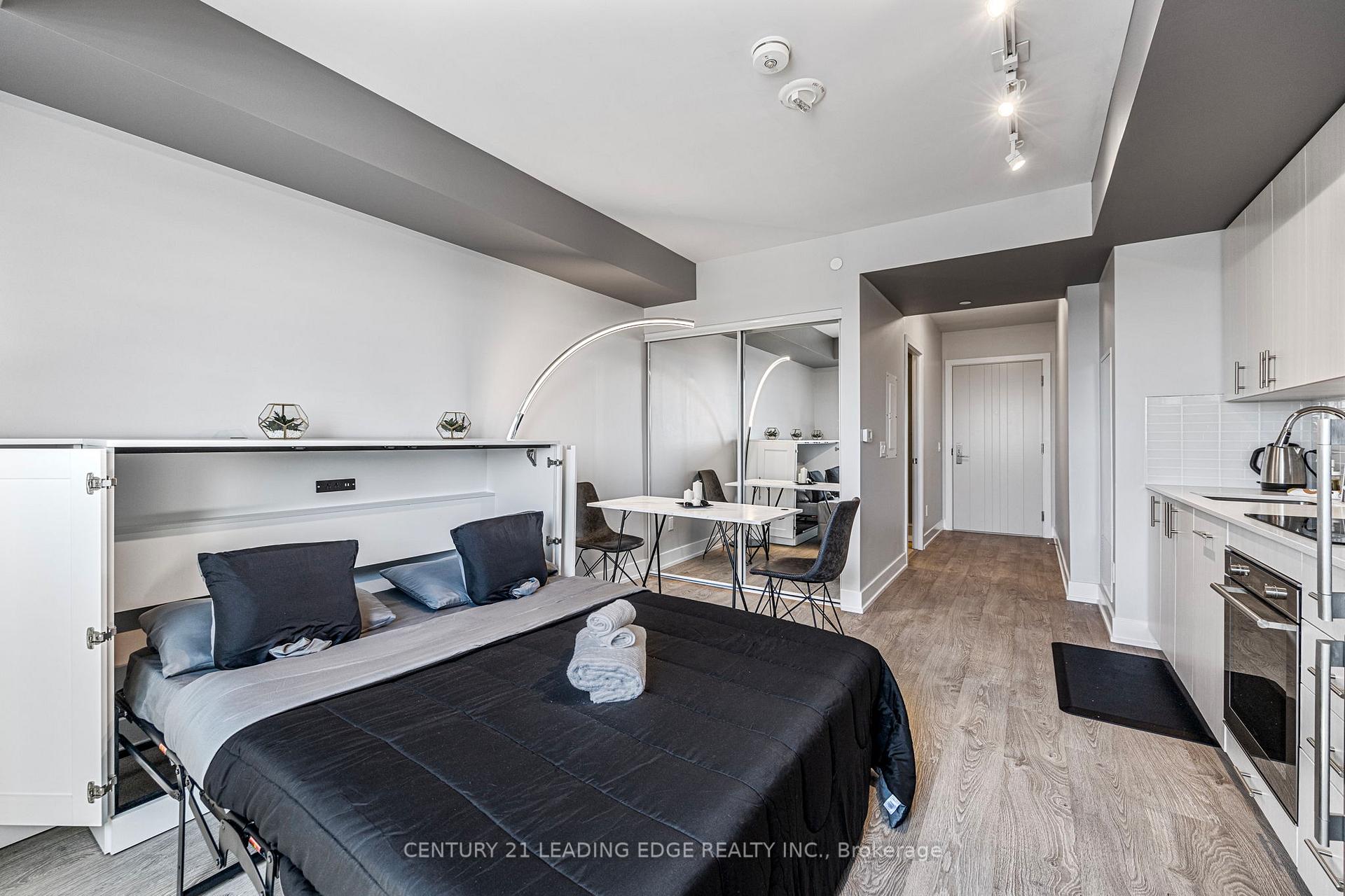 Photo 7 of Unit 819, 2550 Simcoe Street N, Oshawa, Windfields — HOMEH