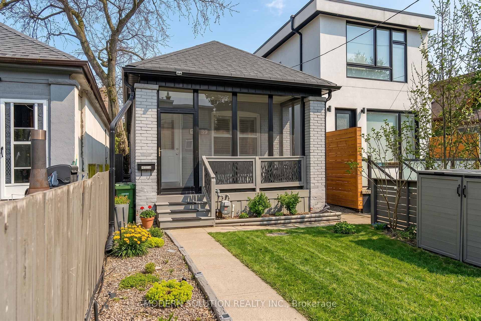 Photo 2 of 741 Milverton Boulevard, Toronto, Woodbine-Lumsden — HOMEH