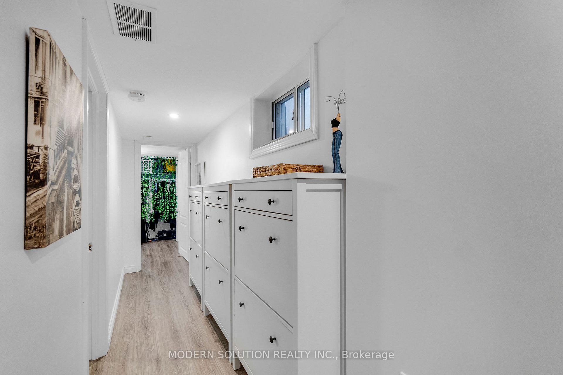Photo 22 of 741 Milverton Boulevard, Toronto, Woodbine-Lumsden — HOMEH