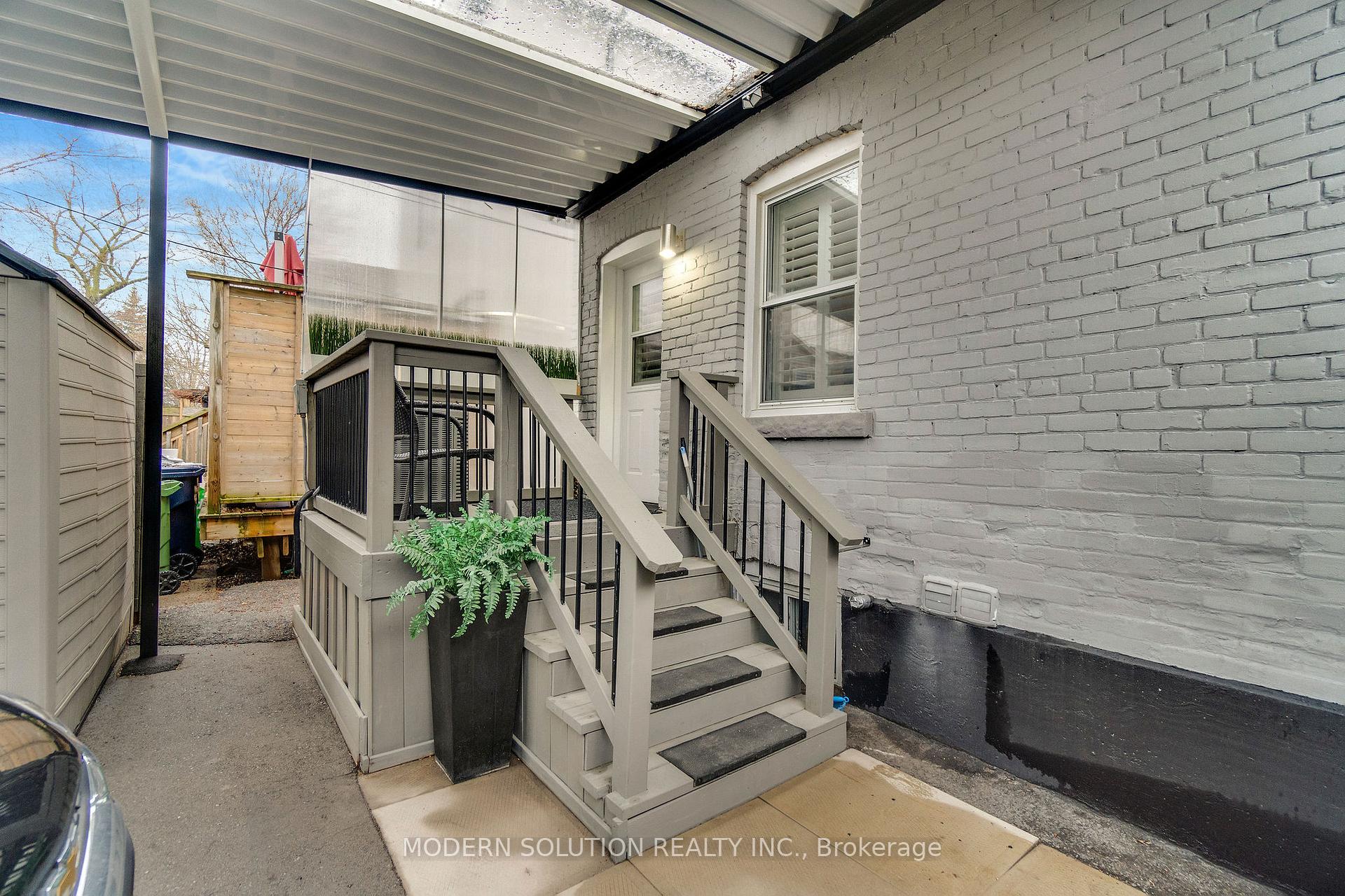 Photo 32 of 741 Milverton Boulevard, Toronto, Woodbine-Lumsden — HOMEH