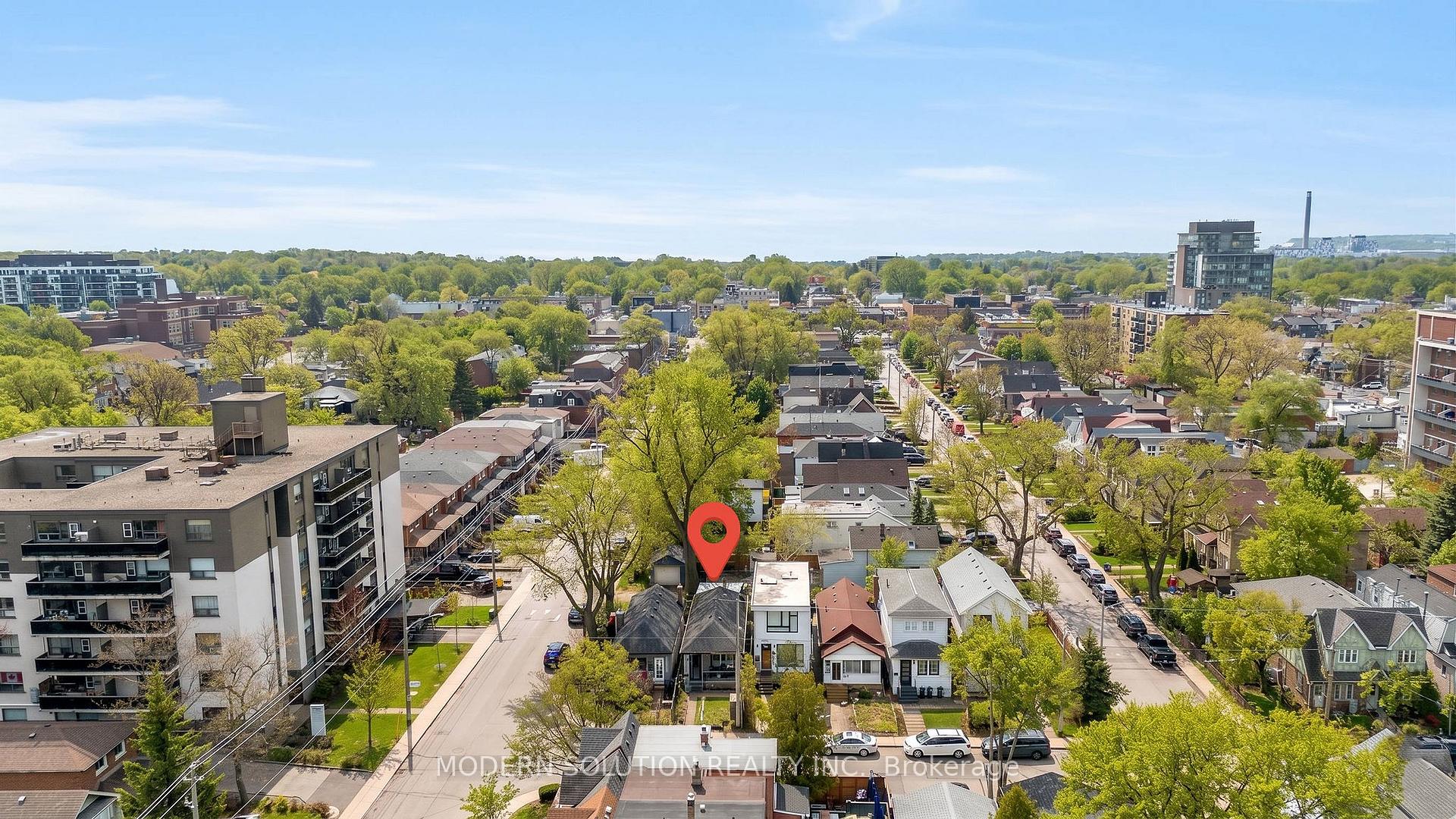 Photo 36 of 741 Milverton Boulevard, Toronto, Woodbine-Lumsden — HOMEH