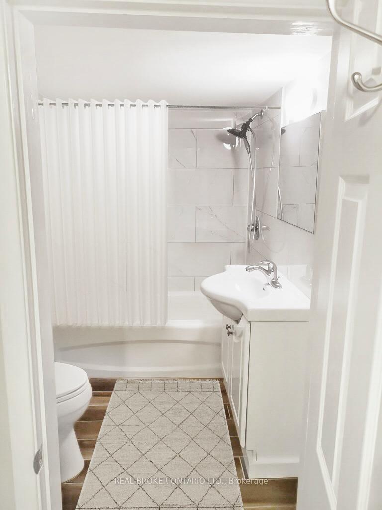 Photo 10 of Unit 1, 296 Emerald Street N, Hamilton, Landsdale — HOMEH