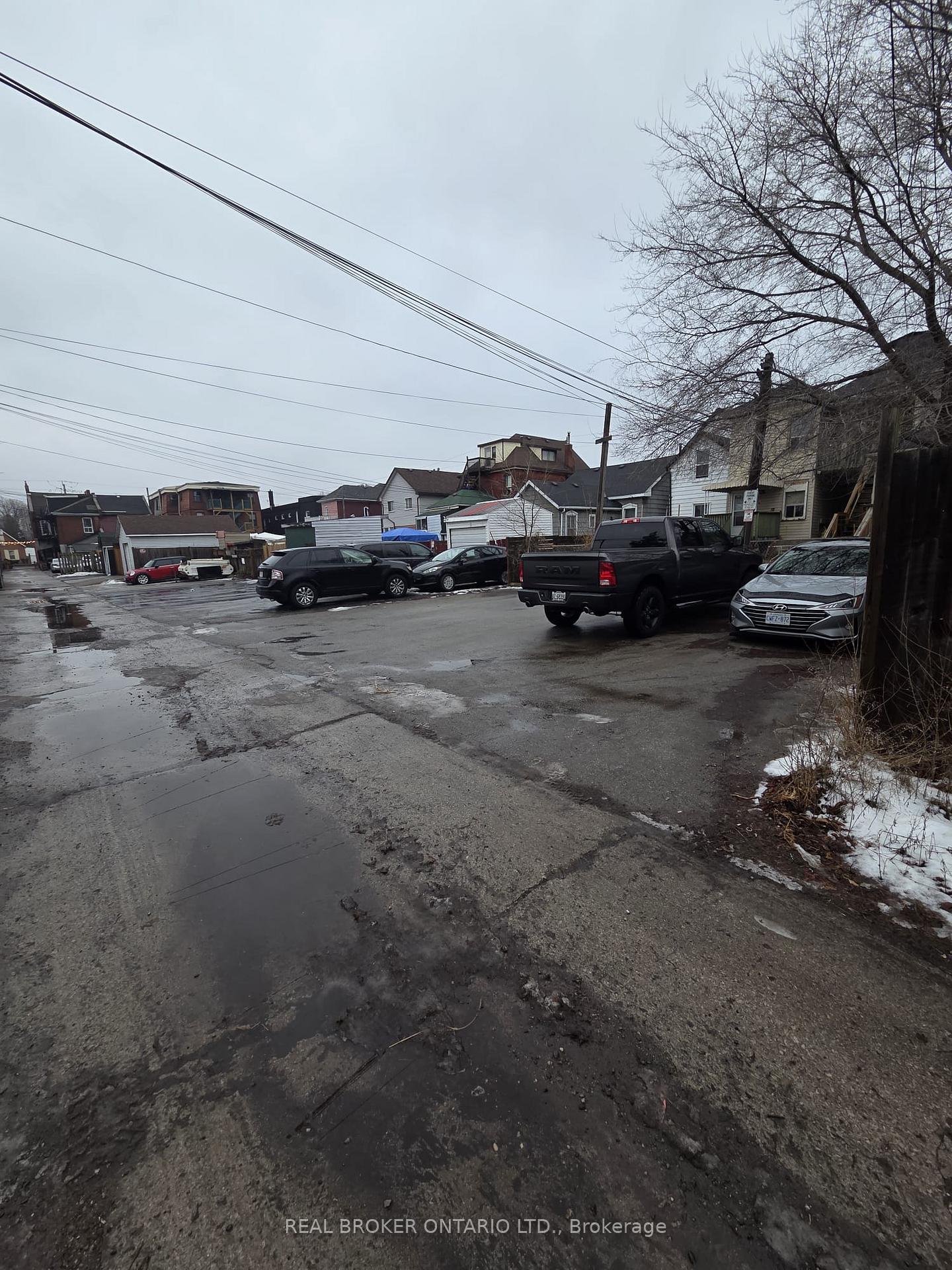 Photo 13 of Unit 1, 296 Emerald Street N, Hamilton, Landsdale — HOMEH