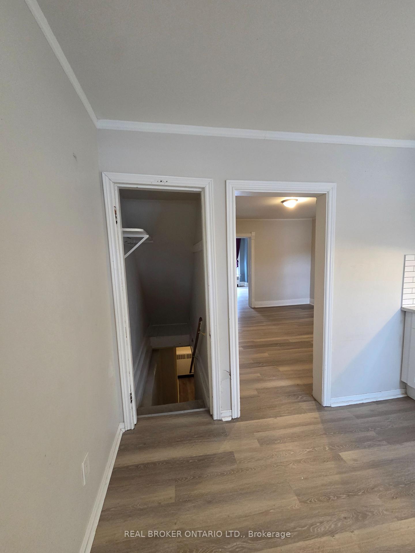 Photo 22 of Unit 1, 296 Emerald Street N, Hamilton, Landsdale — HOMEH