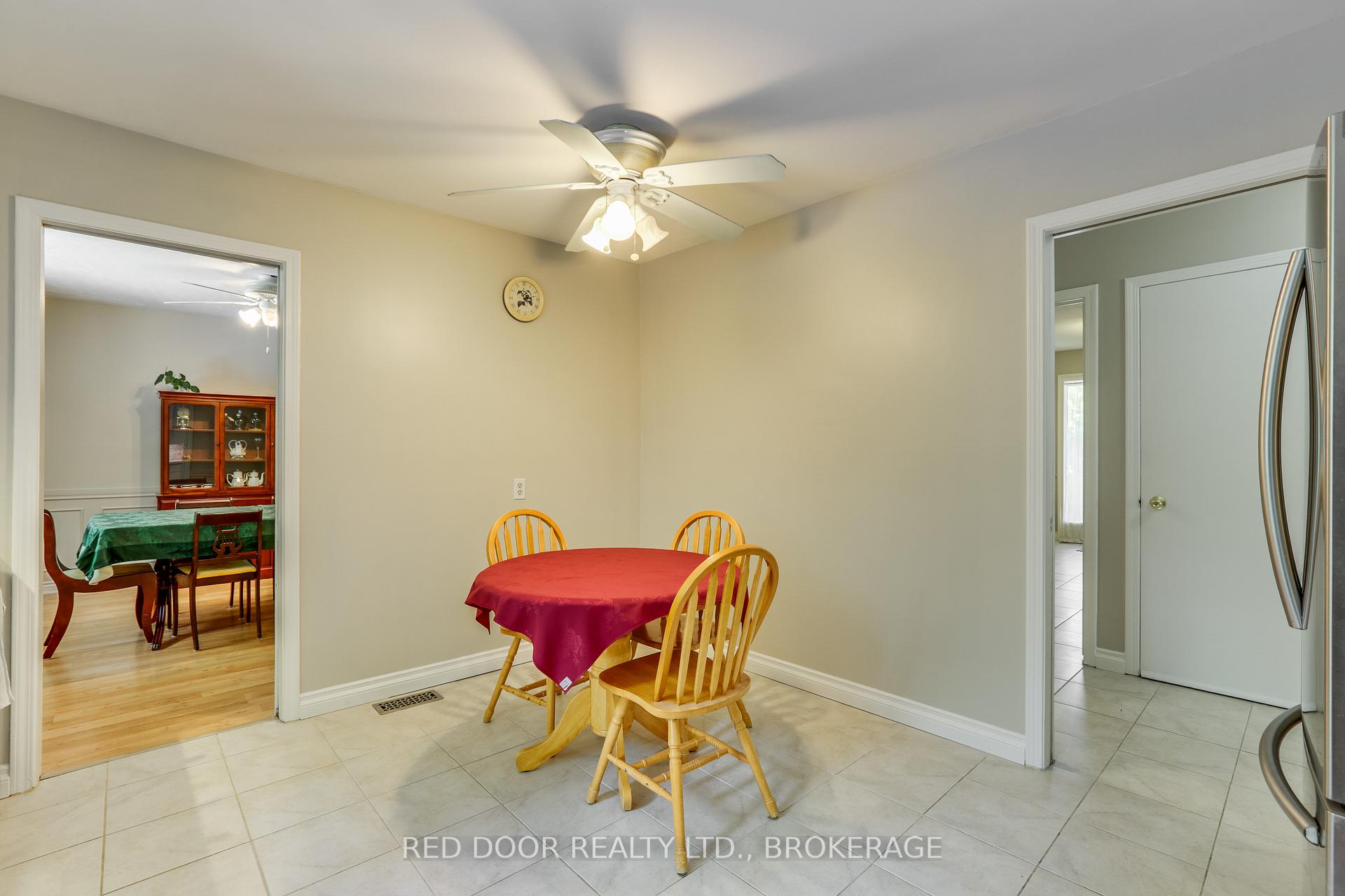Photo 14 of 79 Greenbrier Crescent, London, South N — HOMEH