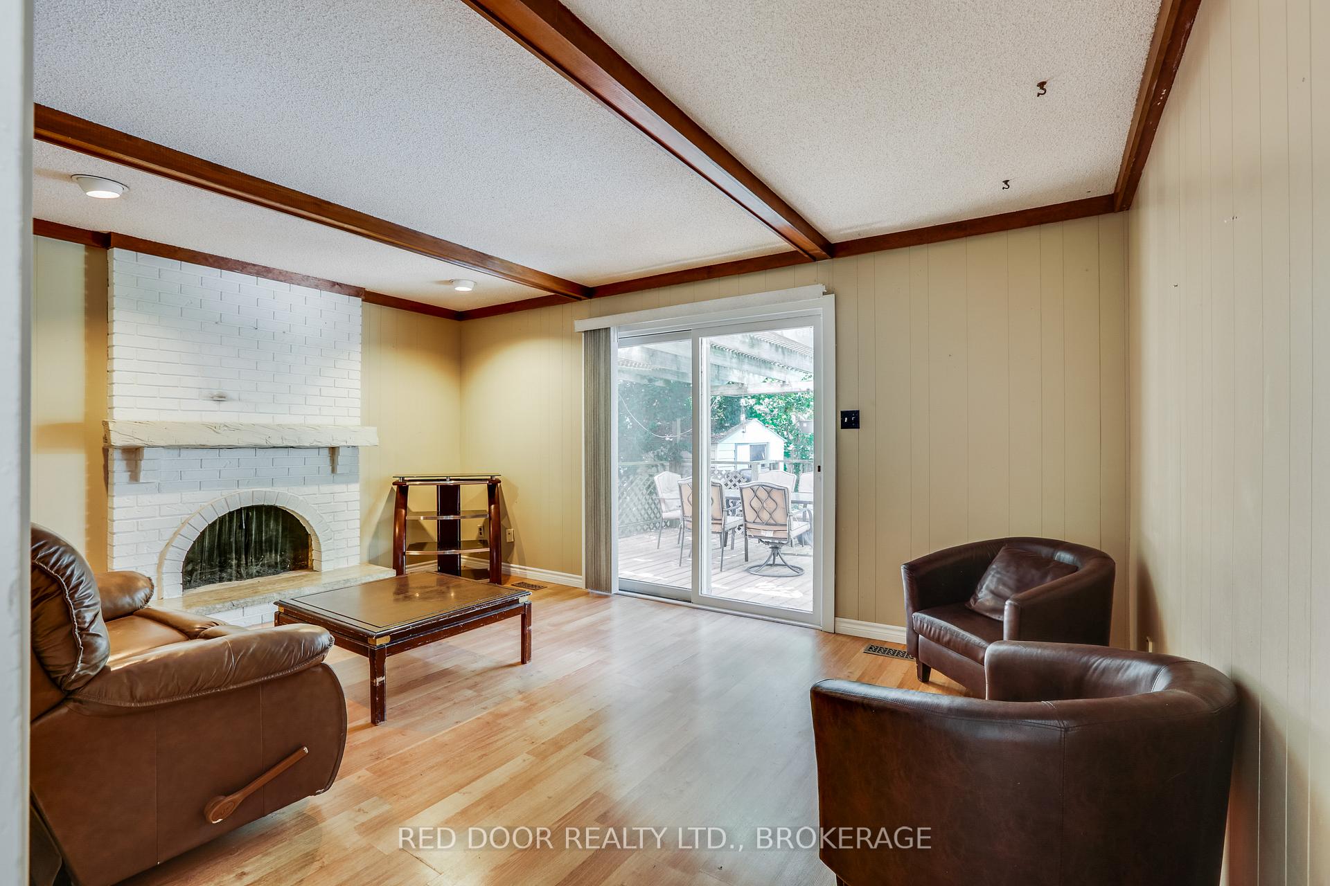 Photo 18 of 79 Greenbrier Crescent, London, South N — HOMEH