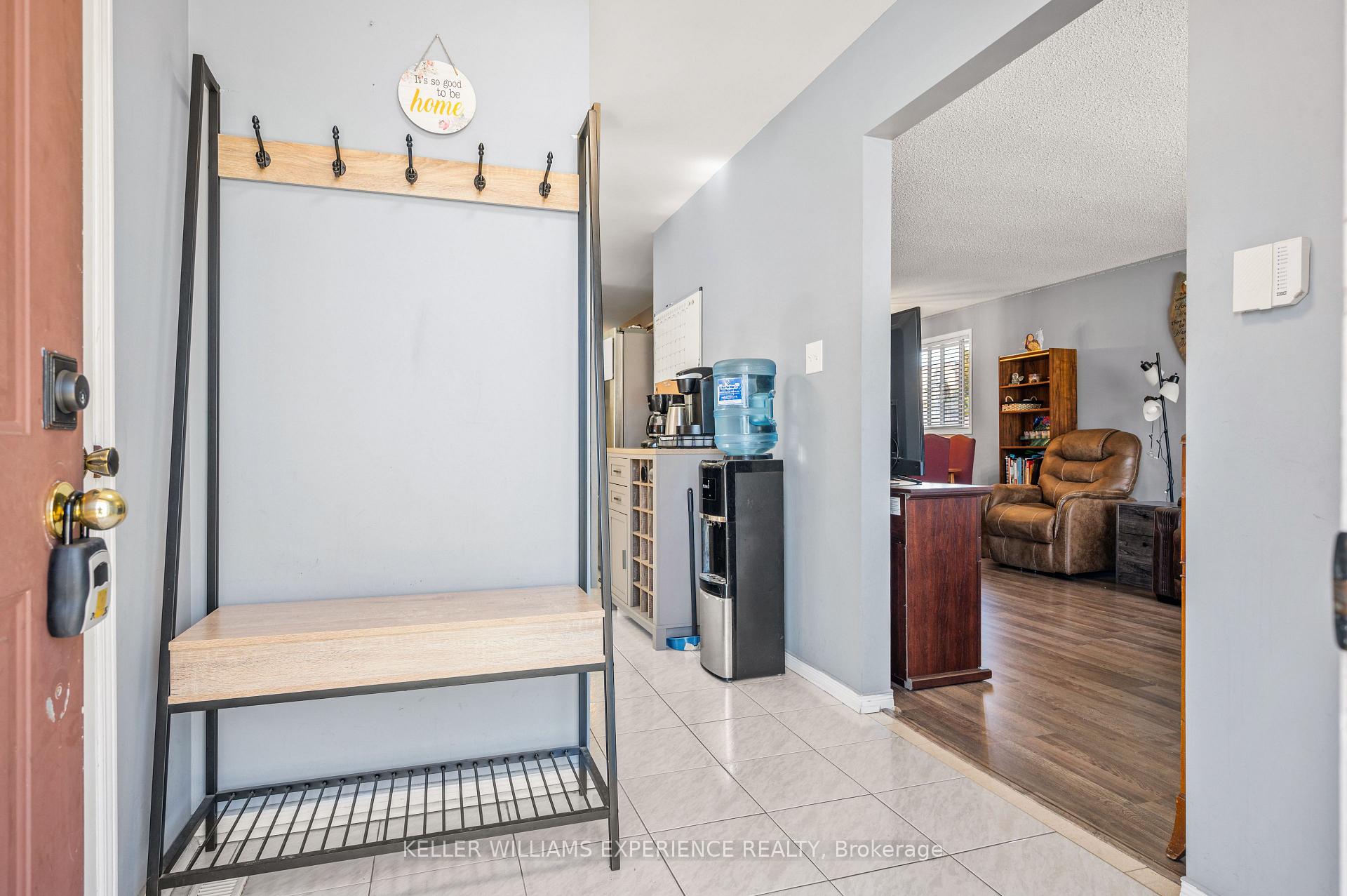 Photo 7 of 321 Park Street, Orillia — HOMEH