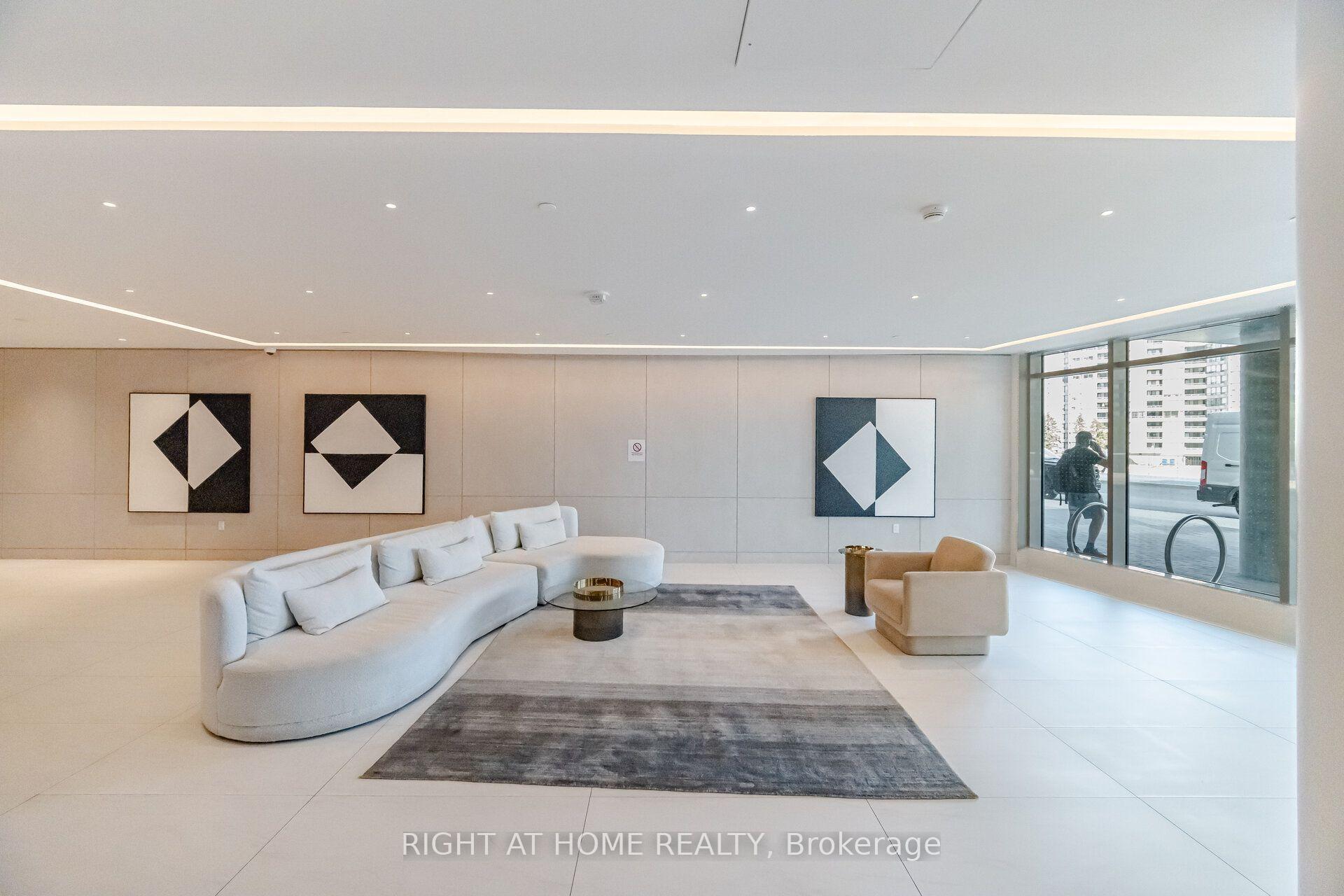 Photo 5 of Unit 2002, 30 Upper Mall Way, Vaughan, Brownridge — HOMEH