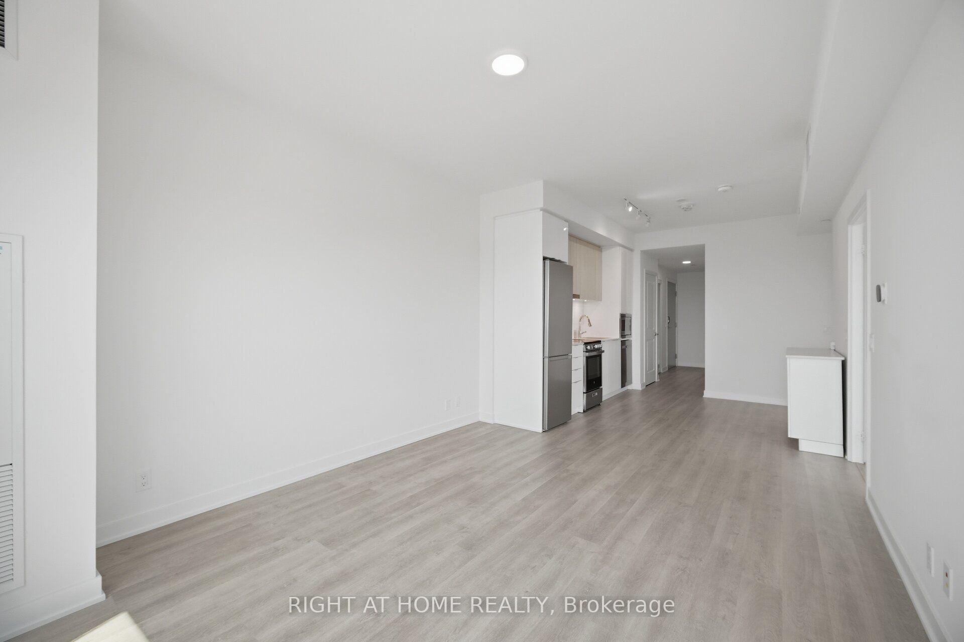 Photo 16 of Unit 2002, 30 Upper Mall Way, Vaughan, Brownridge — HOMEH