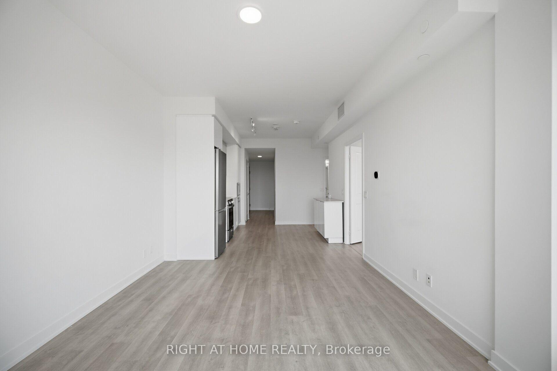 Photo 17 of Unit 2002, 30 Upper Mall Way, Vaughan, Brownridge — HOMEH