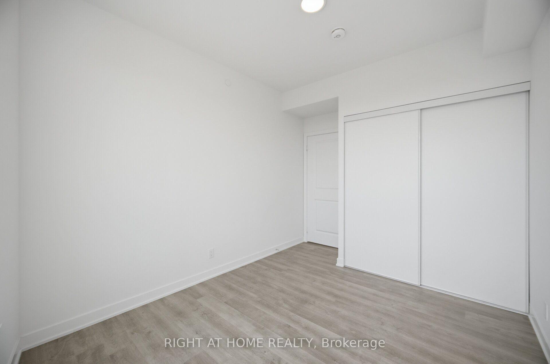Photo 29 of Unit 2002, 30 Upper Mall Way, Vaughan, Brownridge — HOMEH