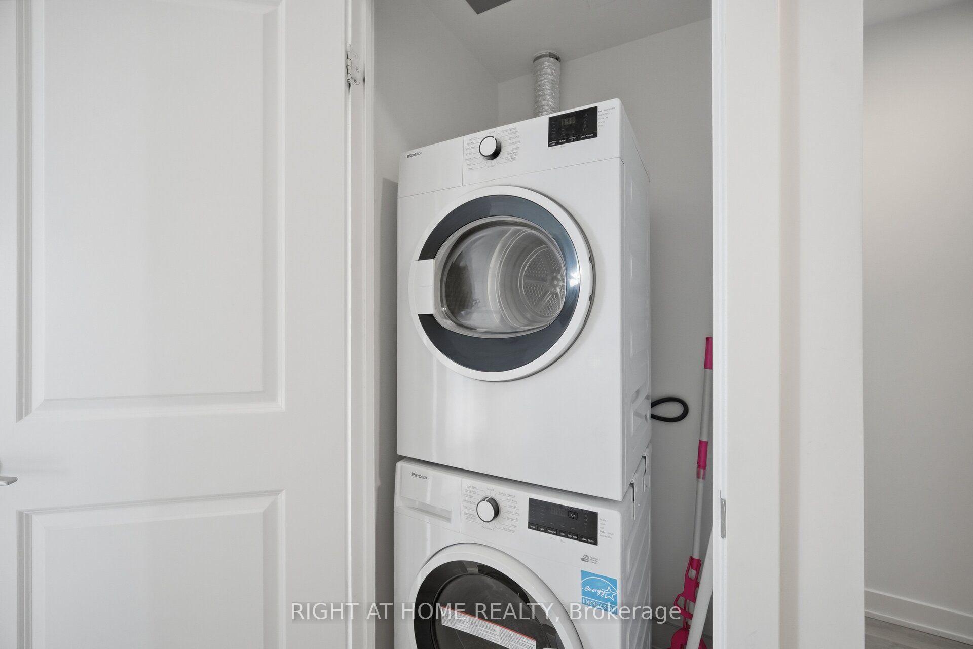 Photo 31 of Unit 2002, 30 Upper Mall Way, Vaughan, Brownridge — HOMEH