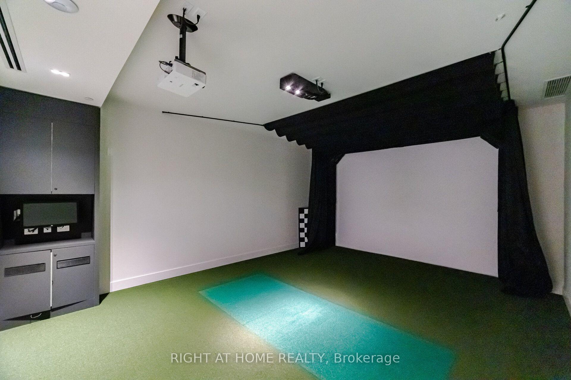 Photo 33 of Unit 2002, 30 Upper Mall Way, Vaughan, Brownridge — HOMEH