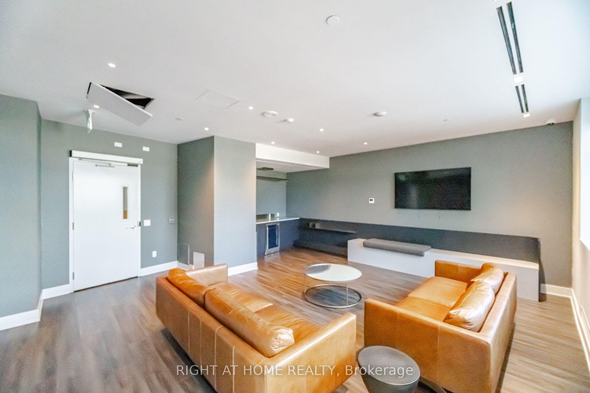 Photo 39 of Unit 2002, 30 Upper Mall Way, Vaughan, Brownridge — HOMEH