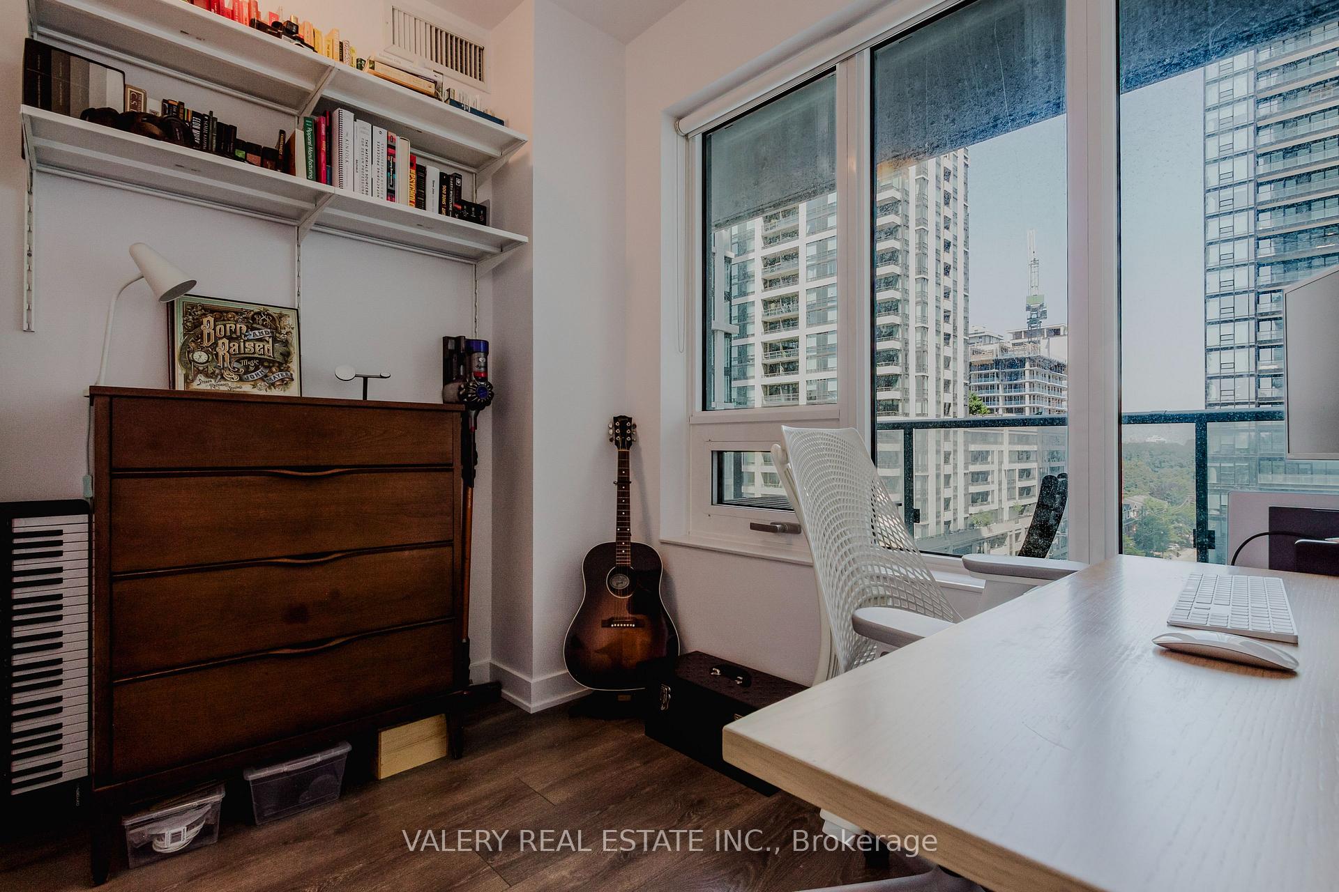 Photo 7 of Unit 712, 195 Redpath Avenue, Toronto, Mount Pleasant West — HOMEH