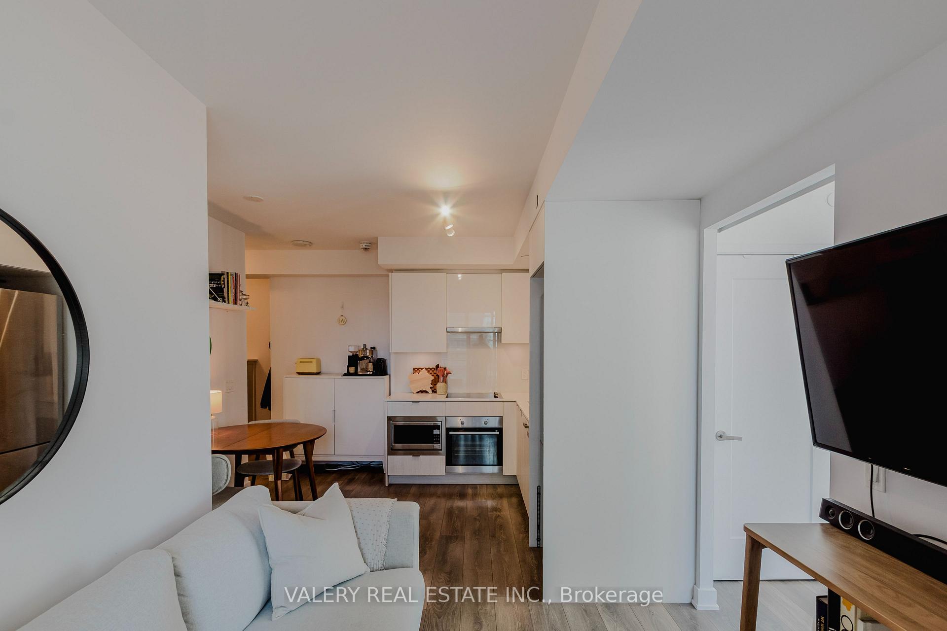 Photo 28 of Unit 712, 195 Redpath Avenue, Toronto, Mount Pleasant West — HOMEH