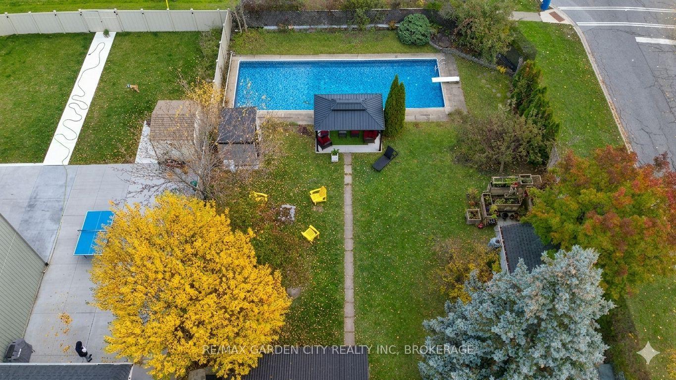 Photo 8 of 78 Meredith Drive, St. Catharines, Carlton/Bunting — HOMEH