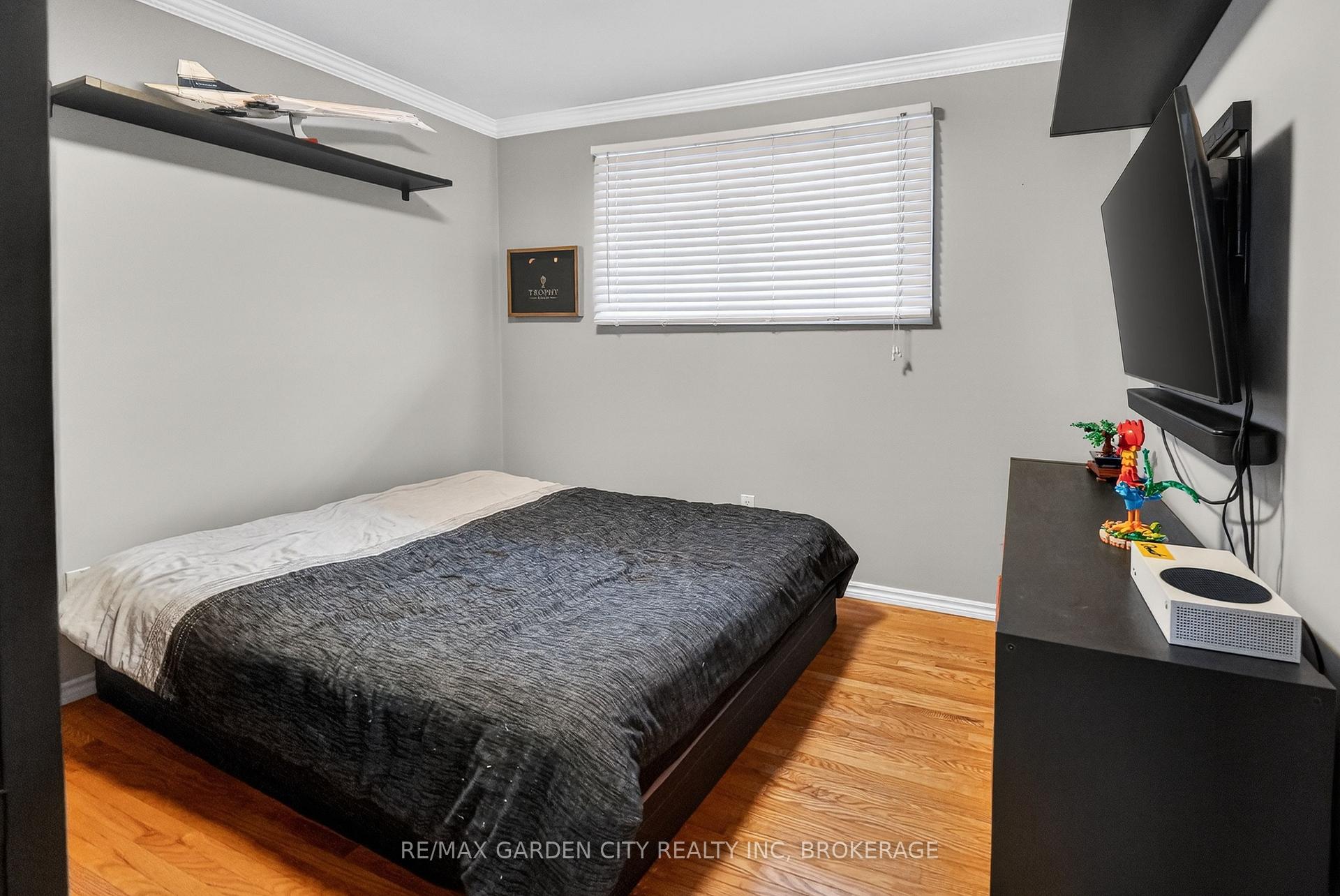 Photo 24 of 78 Meredith Drive, St. Catharines, Carlton/Bunting — HOMEH