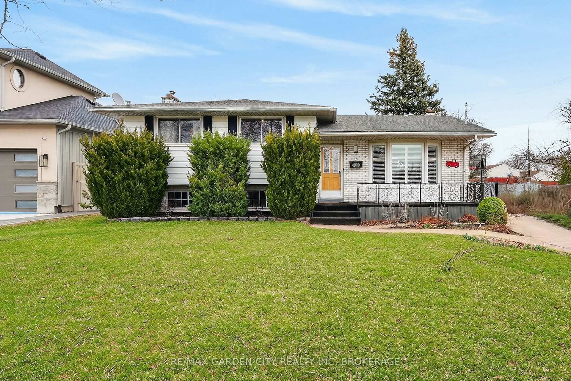 Photo 40 of 78 Meredith Drive, St. Catharines, Carlton/Bunting — HOMEH