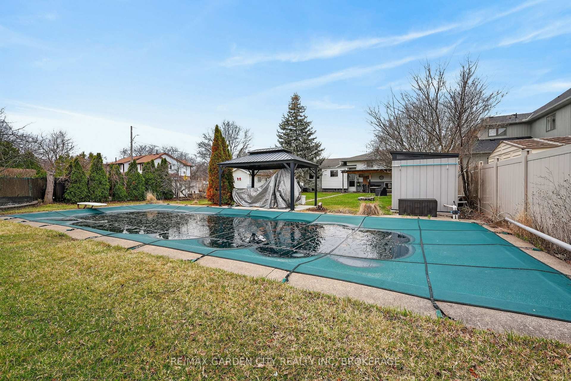 Photo 43 of 78 Meredith Drive, St. Catharines, Carlton/Bunting — HOMEH