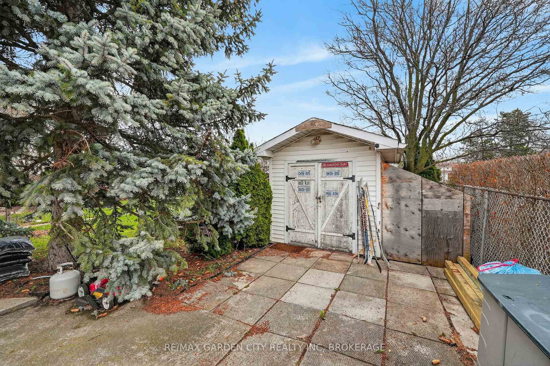 Photo 45 of 78 Meredith Drive, St. Catharines, Carlton/Bunting — HOMEH