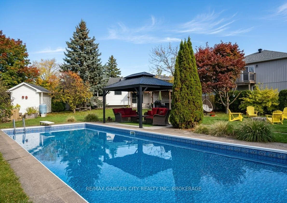 Photo 3 of 78 Meredith Drive, St. Catharines, Carlton/Bunting — HOMEH