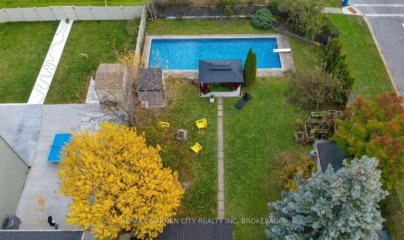 Photo 49 of 78 Meredith Drive, St. Catharines, Carlton/Bunting — HOMEH